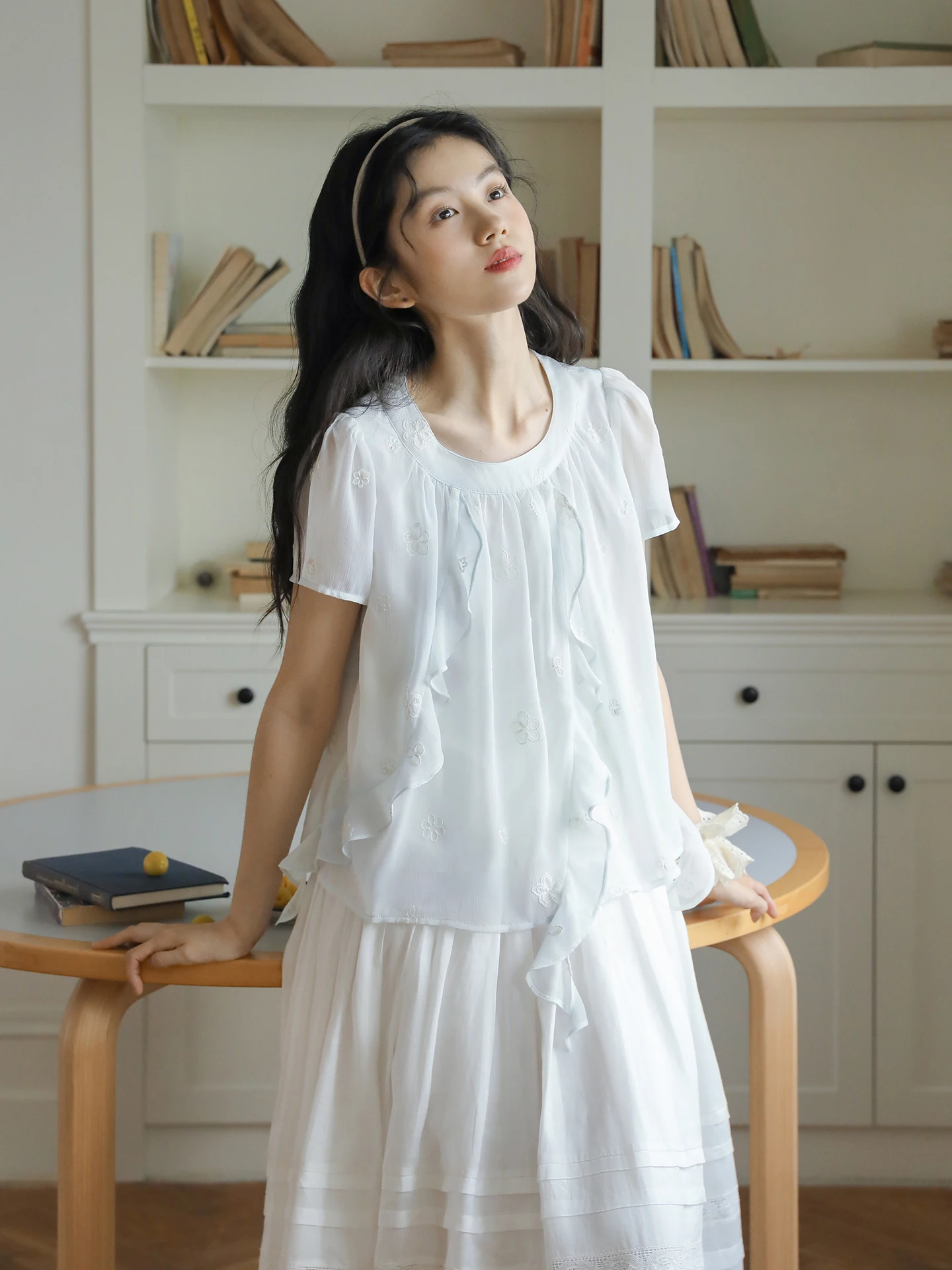 Nesoulum Women's Loose ort Sve Embroidered Floral Print irt Vintage Summer Top round Ne Casual Comfortable Blouse
Nesoulum Women's Loose ort Sve Embroidered Floral Print irt Vintage Summer Top round Ne Casual Comfortable Blouse