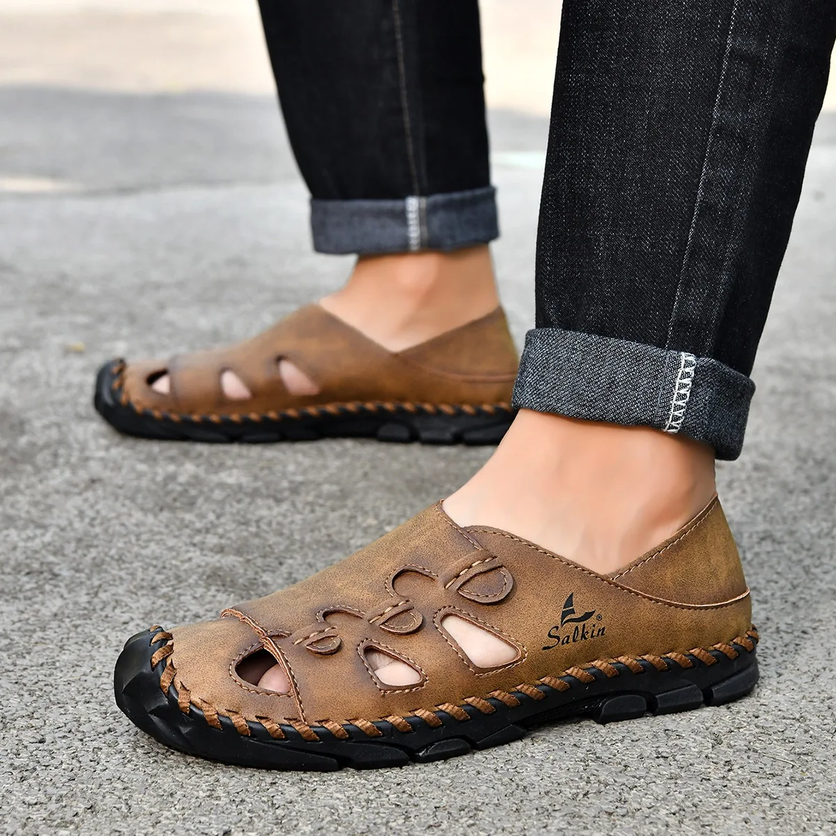 New Men's Leather Sandals Summer Slippers Casual Sandals Hollow Fashion Comfortable Outdoor Leisure Sports Sandals Large Shoes
New Men's Leather Sandals Summer Slippers Casual Sandals Hollow Fashion Comfortable Outdoor Leisure Sports Sandals Large Shoes