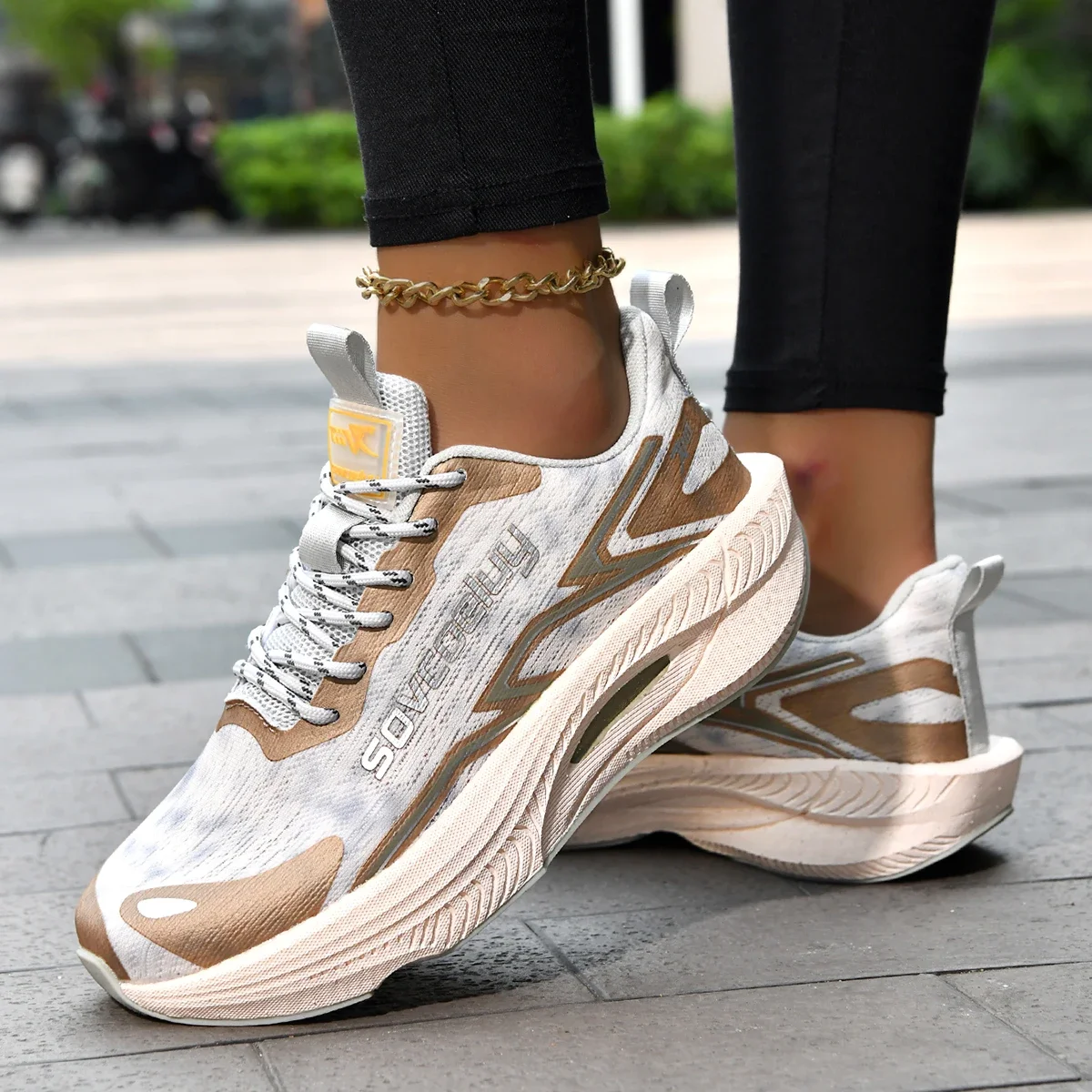 High Quality Sport Shoes Men Women Casual Platform Running Sneakers Men's Trainer Breathable Walking Basketball Shoes
High Quality Sport Shoes Men Women Casual Platform Running Sneakers Men's Trainer Breathable Walking Basketball Shoes