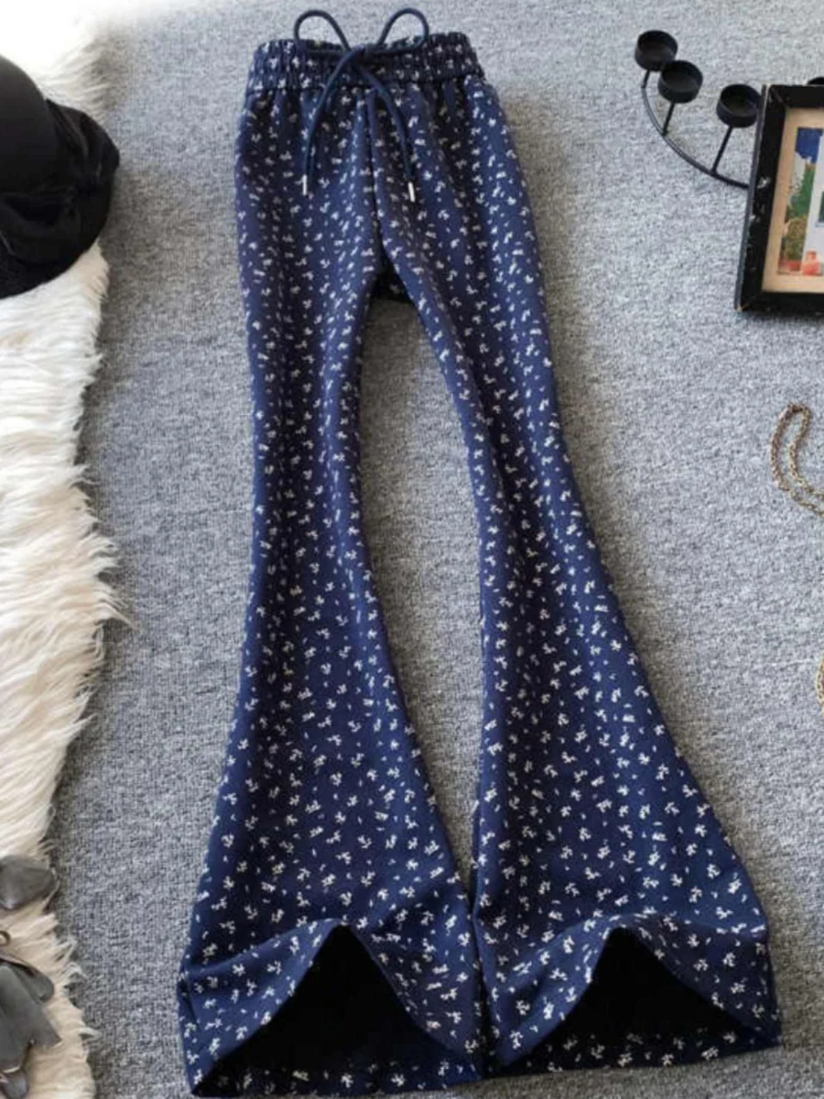High Waist Flared Pants Women's Floral Print Slim Fit Elastic Wide Leg Trousers Autumn Winter Thickened Korean Style Commute
High Waist Flared Pants Women's Floral Print Slim Fit Elastic Wide Leg Trousers Autumn Winter Thickened Korean Style Commute