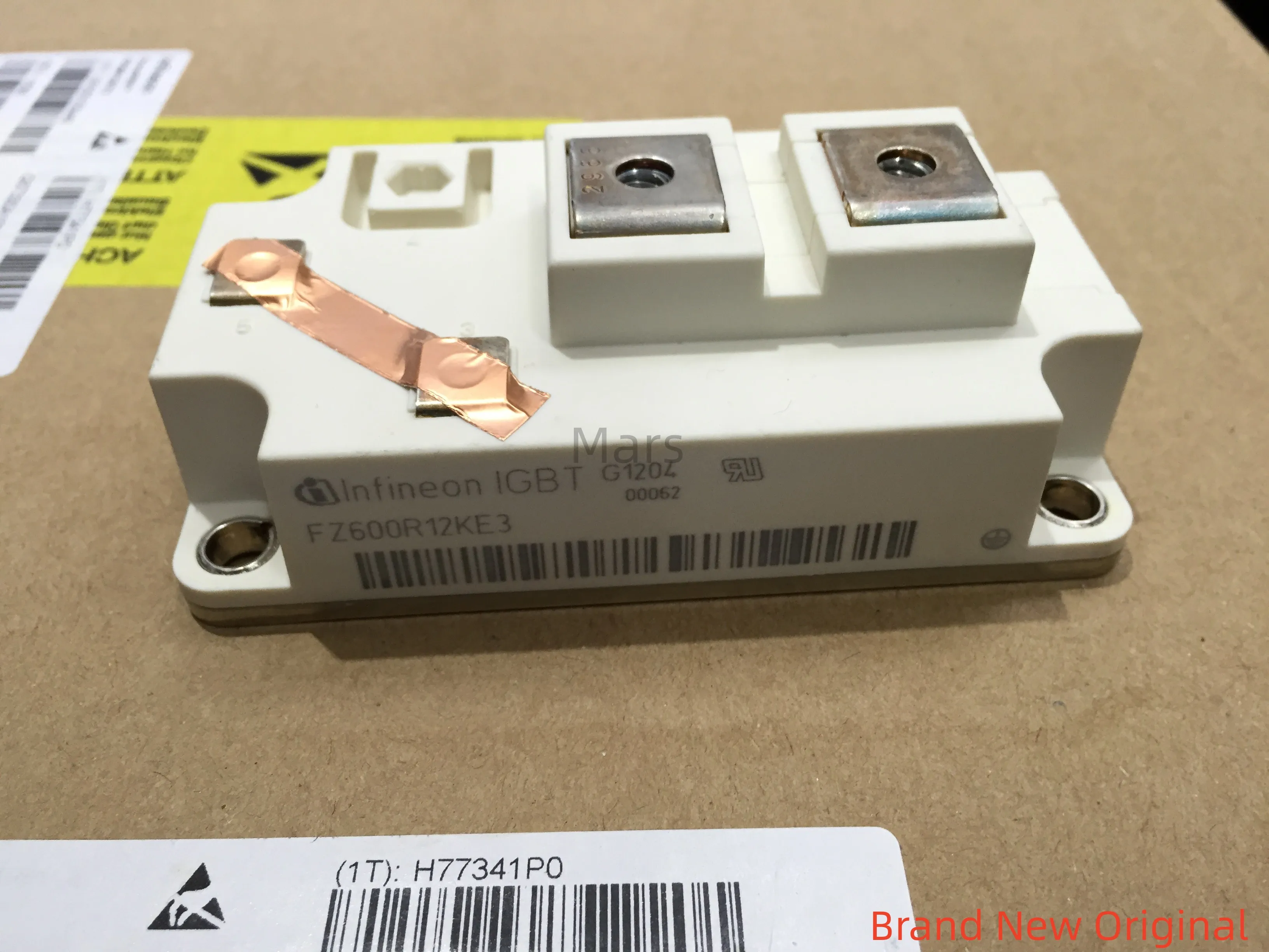Модуль IGBT FZ400R17KE3 FZ600R12KS4 FZ800R12KE3 FZ900R12KE4 FZ600R12KE3 FZ600R12KE4 FZ600R17KE4 FZ400R12KE3
Модуль IGBT FZ400R17KE3 FZ600R12KS4 FZ800R12KE3 FZ900R12KE4 FZ600R12KE3 FZ600R12KE4 FZ600R17KE4 FZ400R12KE3