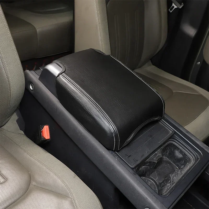 For Land Rover Defender 90 110 130 2020-2024 Leather Black Car Armrest Box Storage Box Cover Trim Stickers Car Accessories
For Land Rover Defender 90 110 130 2020-2024 Leather Black Car Armrest Box Storage Box Cover Trim Stickers Car Accessories