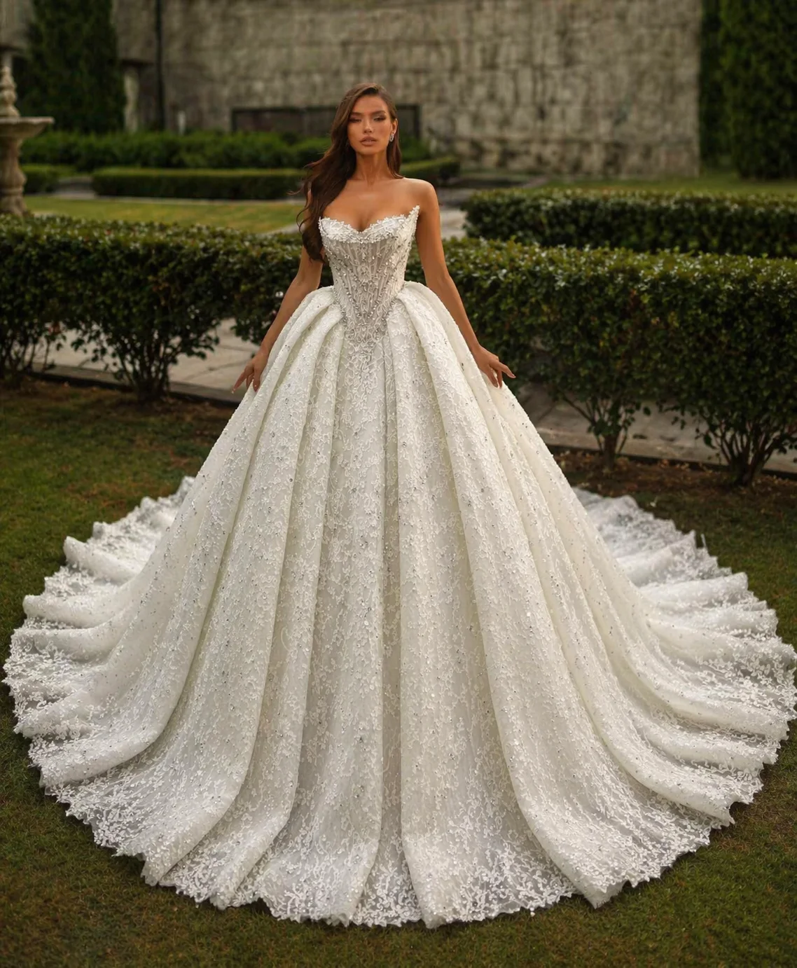 Custom 2026 Luxury Strapless Ball Gown Wedding Dress Elegant 3D Floral Glitter Bridal Gown Plus Size Vestido De Novia
Custom 2026 Luxury Strapless Ball Gown Wedding Dress Elegant 3D Floral Glitter Bridal Gown Plus Size Vestido De Novia