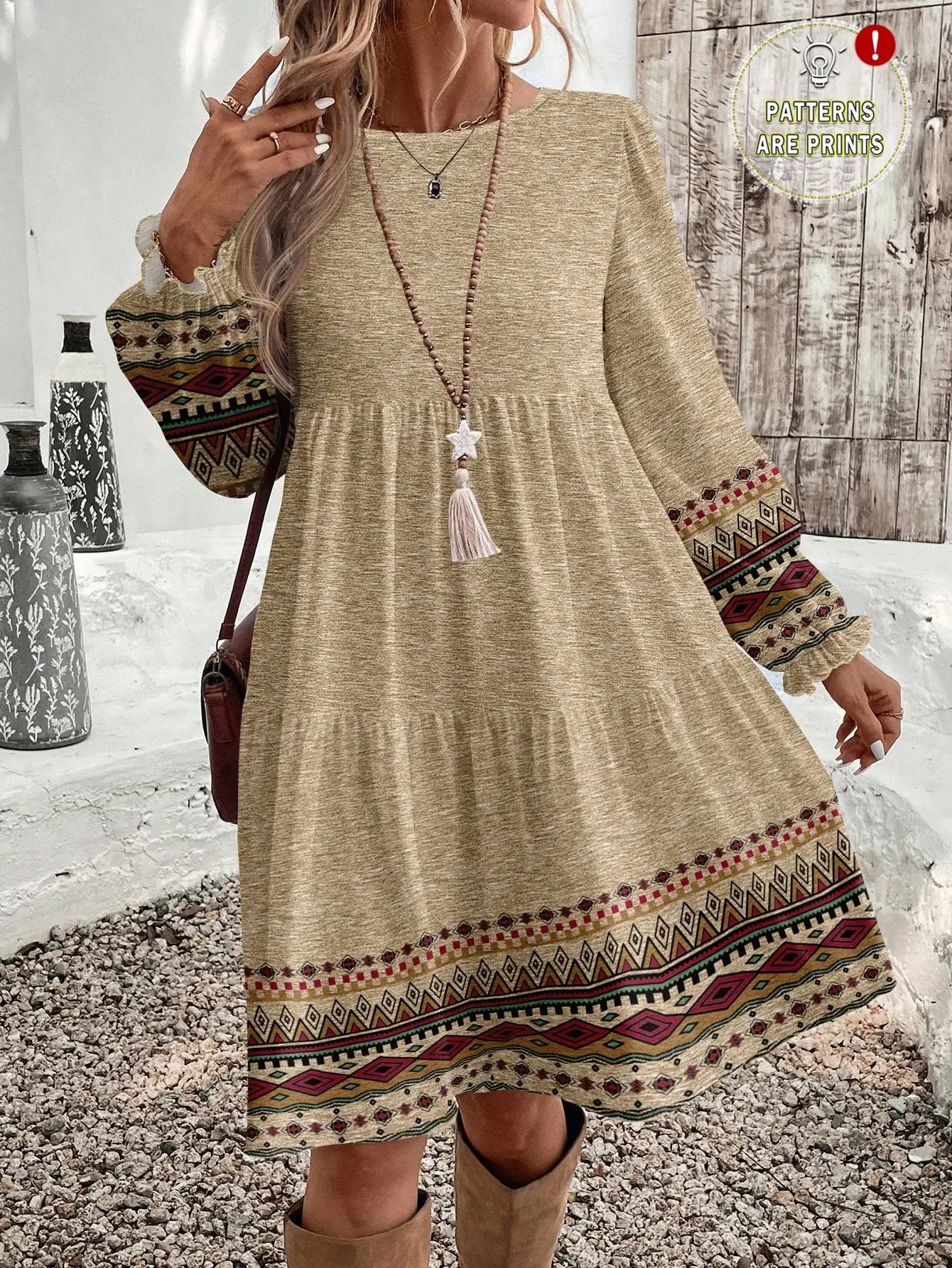 Платье миди свободного кроя с длинными рукавами, круглым вырезом и геометрическим принтом в стиле бохо
Платье миди свободного кроя с длинными рукавами, круглым вырезом и геометрическим принтом в стиле бохо