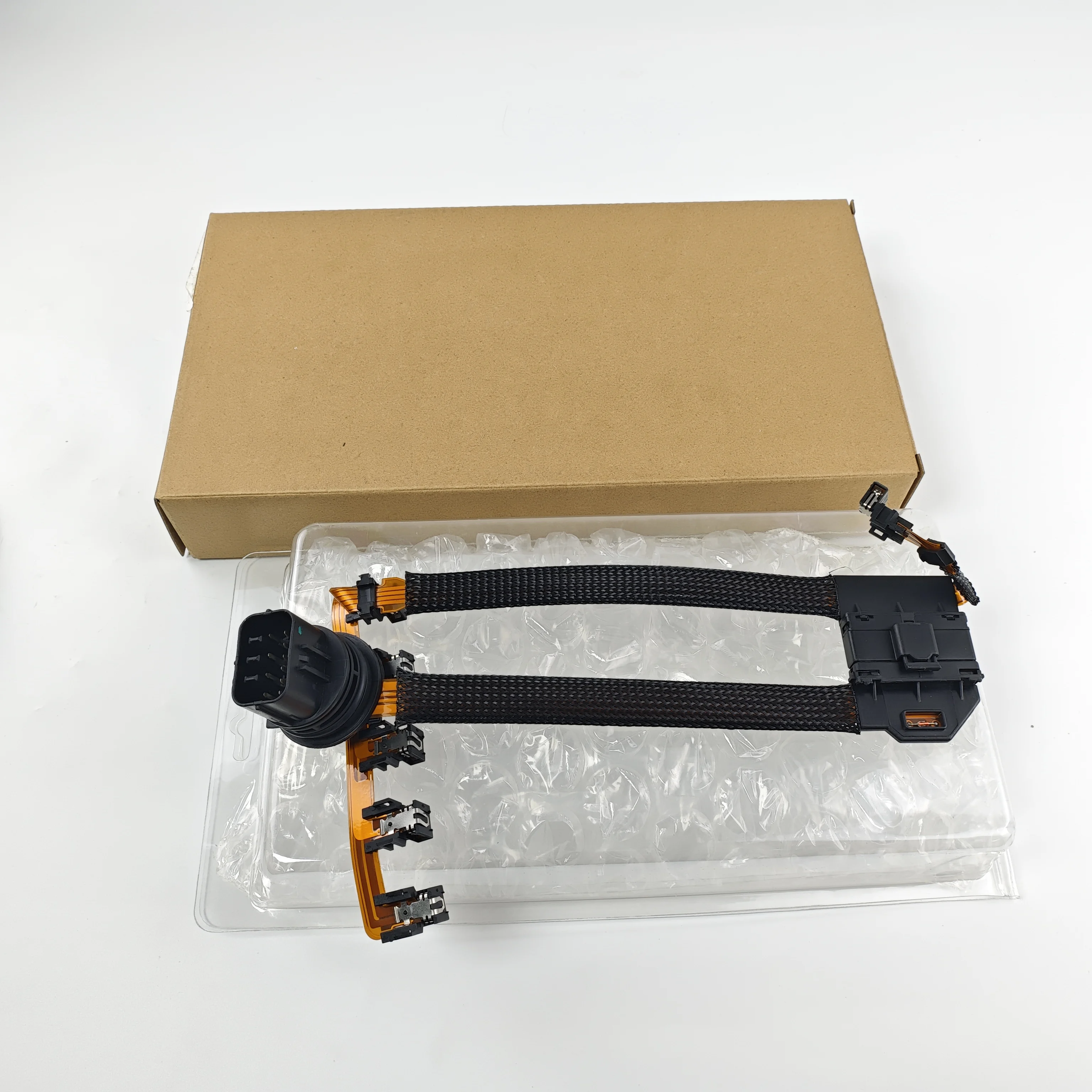 46307-23000 Factory Supply Automatic transmission Harness Wire Solenoid A4CF1 A4CF2 4630723000 46307-23010 4630723010 4630823000
46307-23000 Factory Supply Automatic transmission Harness Wire Solenoid A4CF1 A4CF2 4630723000 46307-23010 4630723010 4630823000