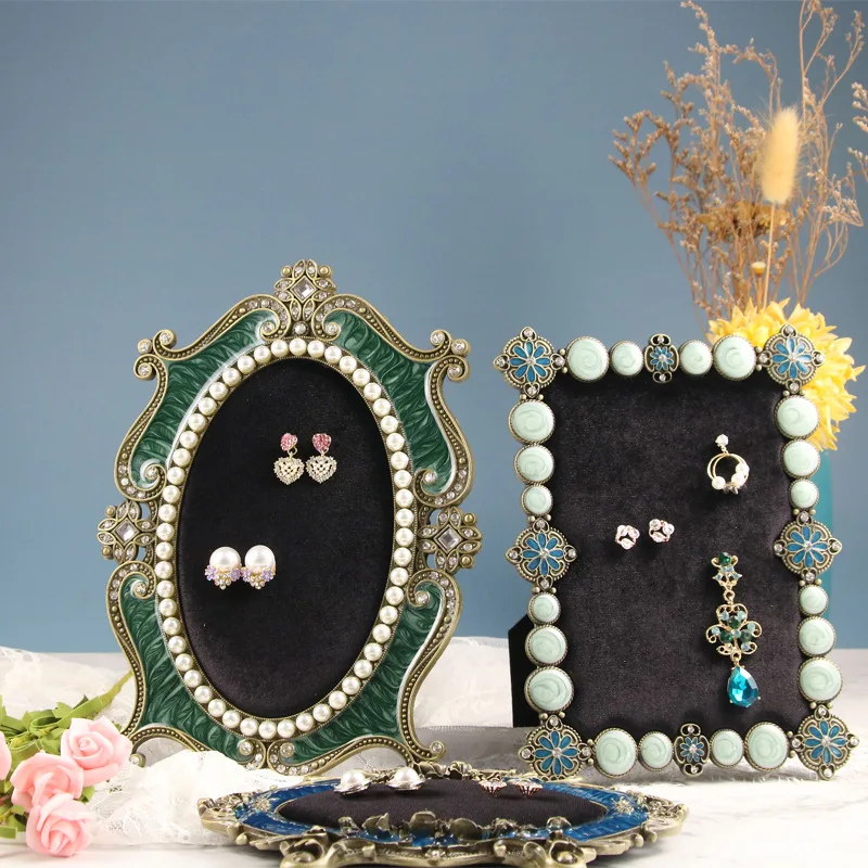 Creative light frame luxury jewelry frame stud earrings earrings frame display board necklace pendant display shelf
Creative light frame luxury jewelry frame stud earrings earrings frame display board necklace pendant display shelf