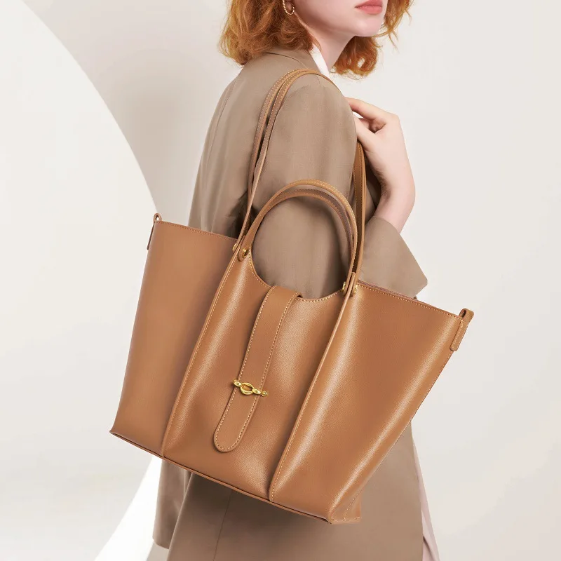 Minimalist Elegant Shopper Tote With Classic Paris Flair And Letter Logo Also Functions As A Practical Spacious Diaper Bag
Minimalist Elegant Shopper Tote With Classic Paris Flair And Letter Logo Also Functions As A Practical Spacious Diaper Bag