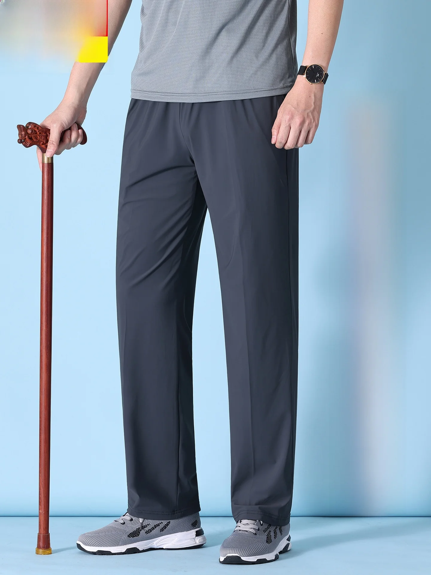 Мужские спортивные брюки из ледяного шелка Qui Dry: эластичный пояс, свободный крой, летние, длинные, повседневные, с высокой талией, прямые
Мужские спортивные брюки из ледяного шелка Qui Dry: эластичный пояс, свободный крой, летние, длинные, повседневные, с высокой талией, прямые