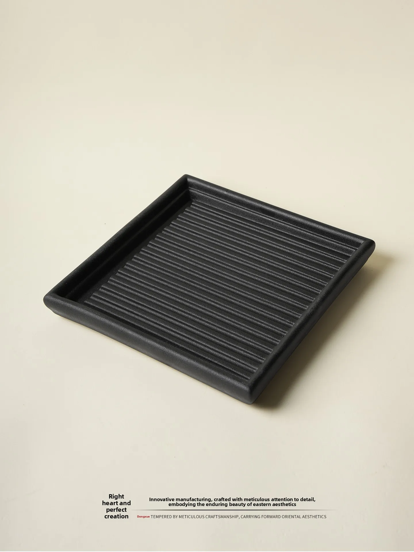 Xunfan Square Ceramic Tea Tray Full Porcelain Stripe Dry Puff Small Tea Table for Living Room Home Use Gongfu Tea Set Tea Tray
Xunfan Square Ceramic Tea Tray Full Porcelain Stripe Dry Puff Small Tea Table for Living Room Home Use Gongfu Tea Set Tea Tray