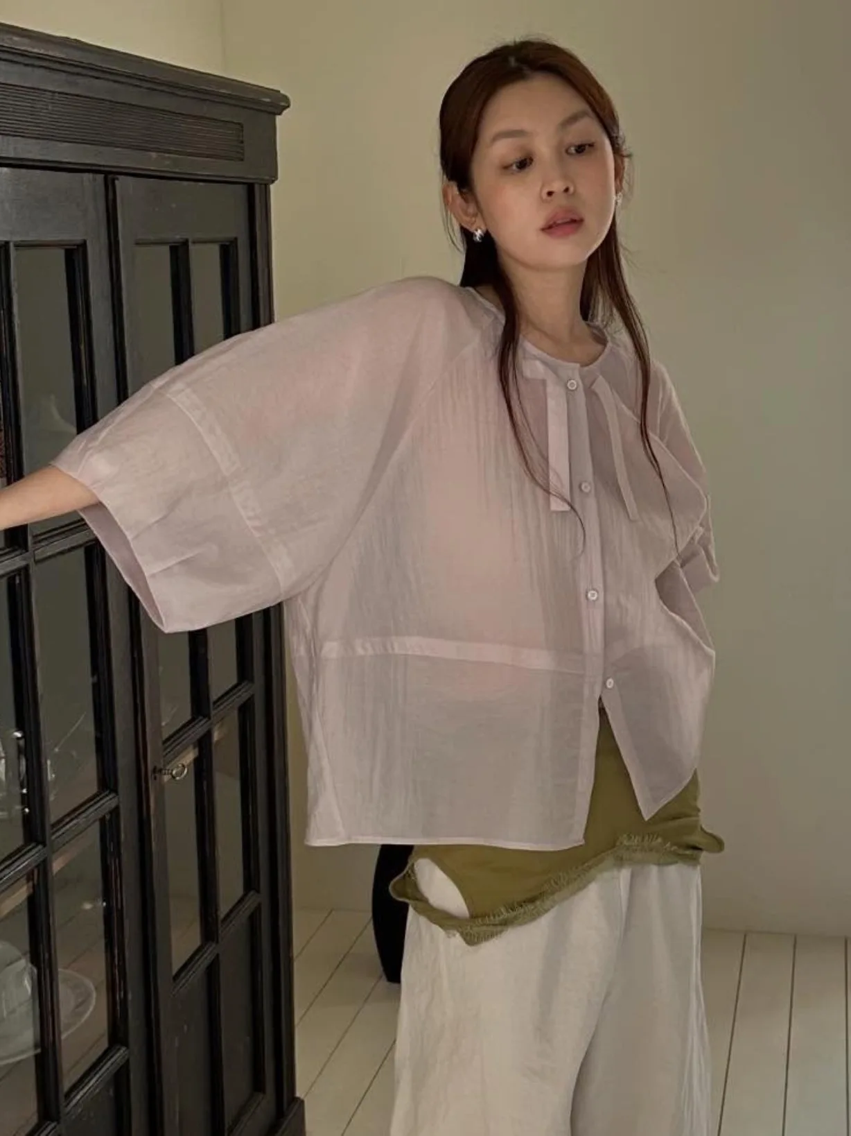 Slimming Wide Sleeve Shirt Women's Loose Fit round Neck Tie Drapey Style Cotton Polyester Short Sleeve Sweet Thin Top
Slimming Wide Sleeve Shirt Women's Loose Fit round Neck Tie Drapey Style Cotton Polyester Short Sleeve Sweet Thin Top