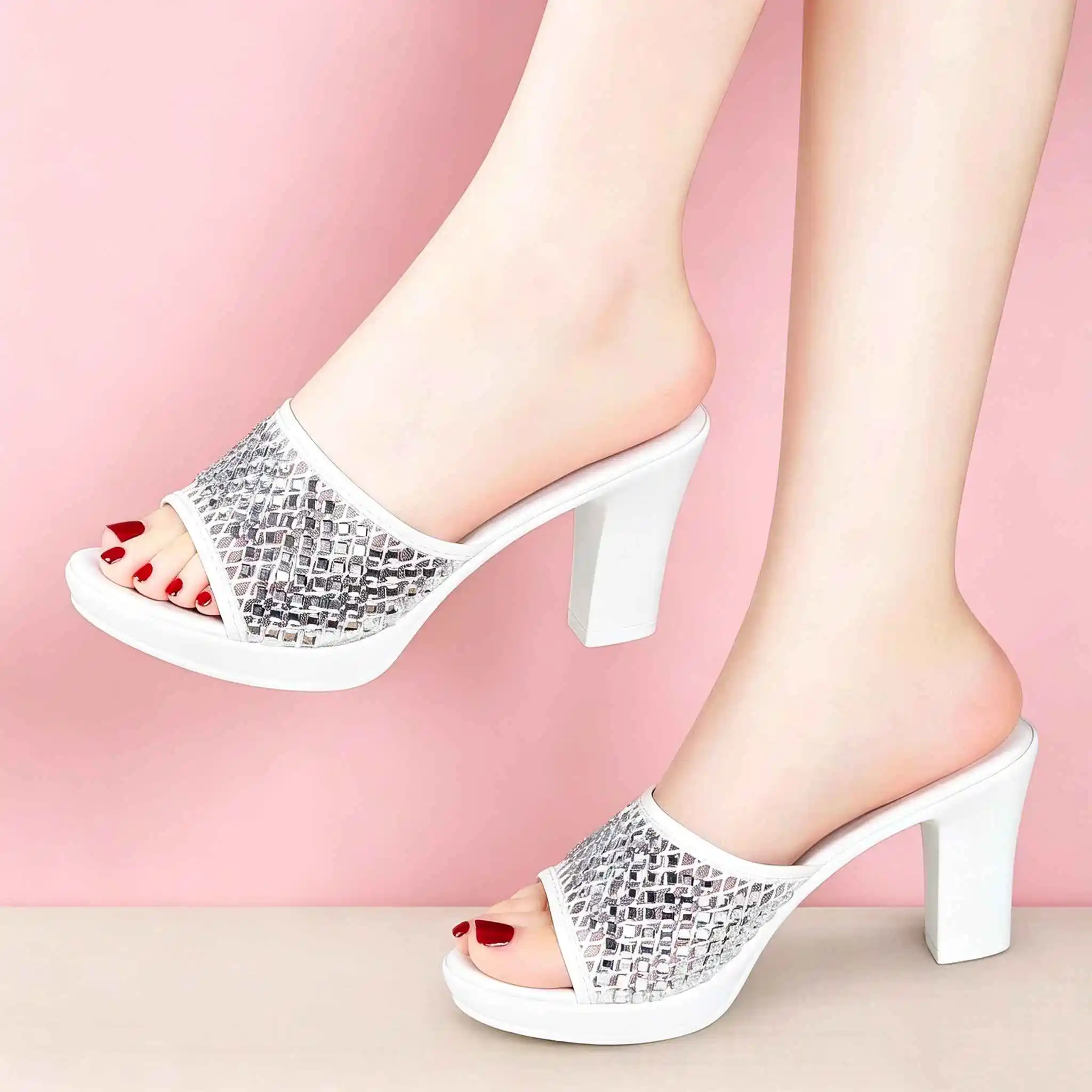 8.5cm Decent Women's Cutout Genuine Leather Slippers Platform Shoes Summer 2026 Women's Block High Heels Slides for Office Model
8.5cm Decent Women's Cutout Genuine Leather Slippers Platform Shoes Summer 2026 Women's Block High Heels Slides for Office Model