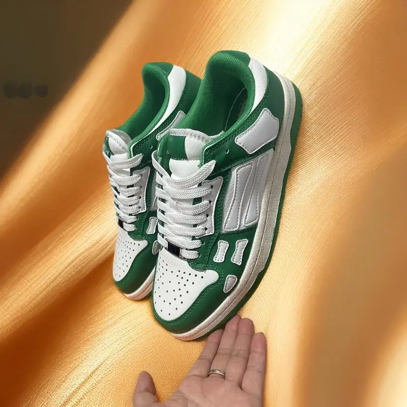 GMQMCasual Fashion Women's Sneakers Patchwork Unisex Sports Flats Leather Breathable Couple Men Shoes Big Size 45 Street Style
GMQMCasual Fashion Women's Sneakers Patchwork Unisex Sports Flats Leather Breathable Couple Men Shoes Big Size 45 Street Style