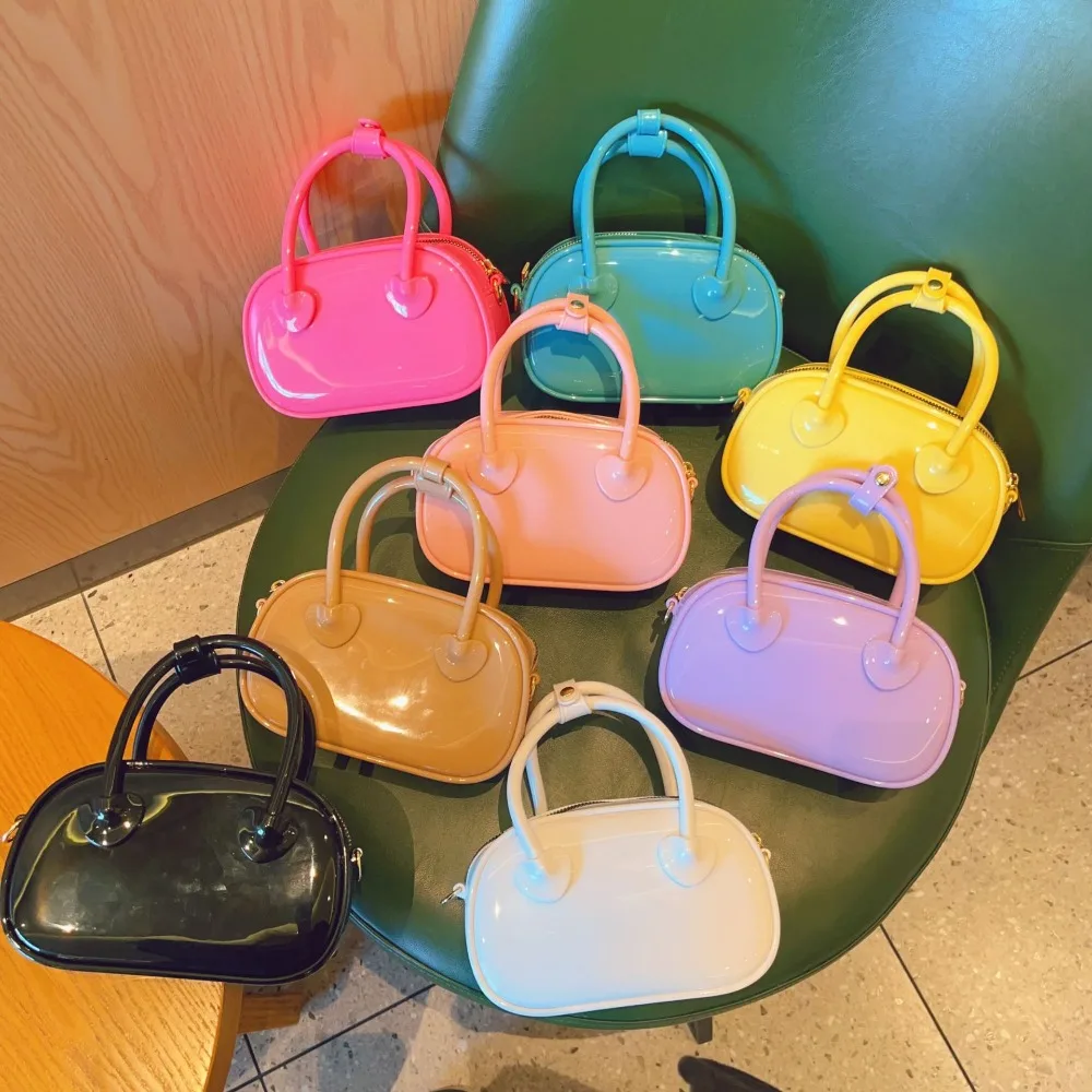 Fashion Summer PVC Jelly Bag Shoulder Bag Waterproof Women Handbag Candy Color Storage Mini Crossbody Bags Girls Gift
Fashion Summer PVC Jelly Bag Shoulder Bag Waterproof Women Handbag Candy Color Storage Mini Crossbody Bags Girls Gift