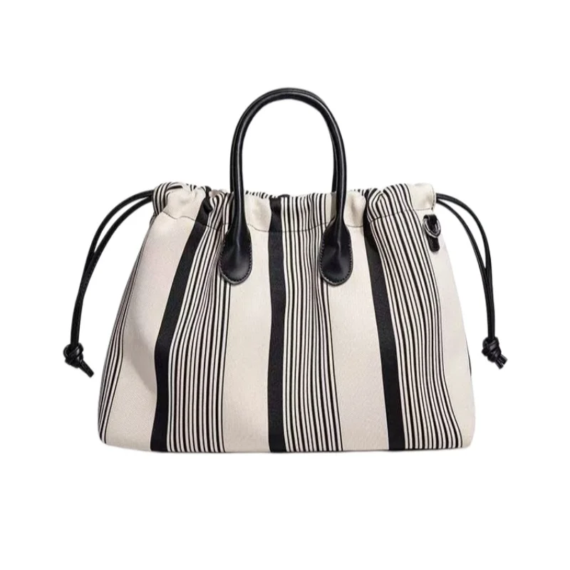 Black And White Striped Canvas Drawstring Bucket Bag Women's Fashionable Contrasting Color Shoulder Bag Large Capacity Tote Bag
Black And White Striped Canvas Drawstring Bucket Bag Women's Fashionable Contrasting Color Shoulder Bag Large Capacity Tote Bag