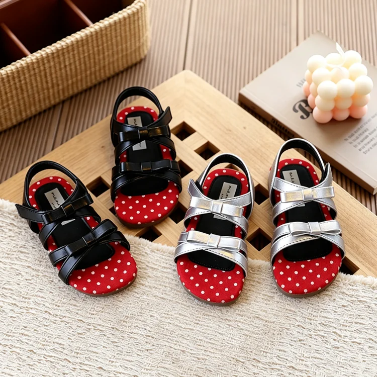 Fashion Baby Girl Princess Bow Flat Shoes Polka Dot Infant Toddler Child Elegant Soft Bottom Sandals Summer 2026 New Baby Shoes
Fashion Baby Girl Princess Bow Flat Shoes Polka Dot Infant Toddler Child Elegant Soft Bottom Sandals Summer 2026 New Baby Shoes