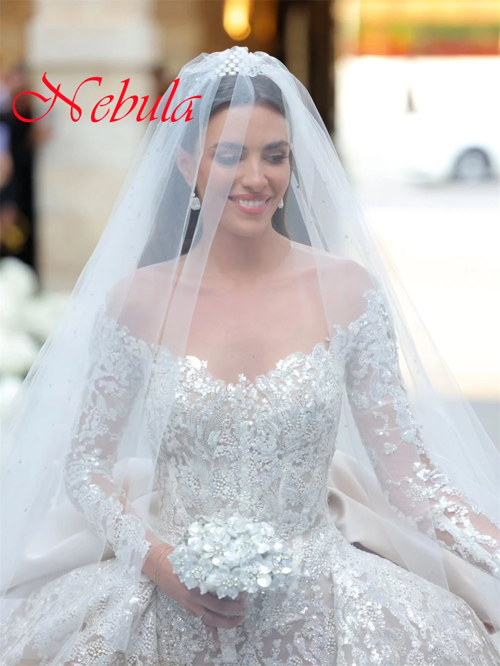 Customized White Organza Wedding Dress Temperament Crew Neck Long Sleeves Sequined Bridal Gowns Chapel Train Zipper Back Dress
Customized White Organza Wedding Dress Temperament Crew Neck Long Sleeves Sequined Bridal Gowns Chapel Train Zipper Back Dress
