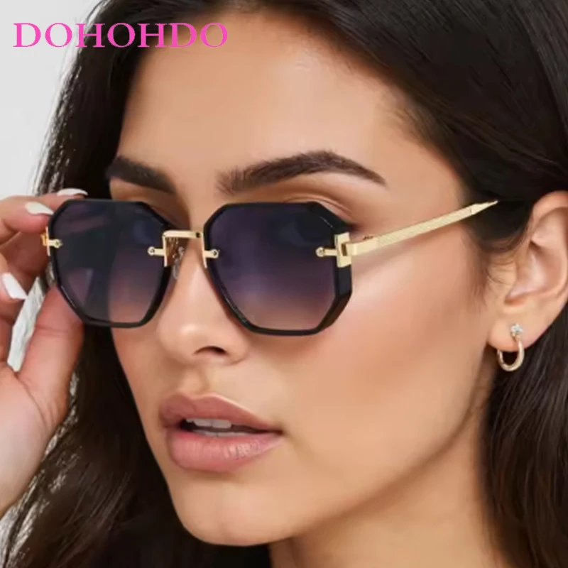 Classic Trendy Metal Square Frame Sunglass Female Outdoor Luxury Designer Eyeglasses Fishing Driving Shades Male UV400 Lunette
Classic Trendy Metal Square Frame Sunglass Female Outdoor Luxury Designer Eyeglasses Fishing Driving Shades Male UV400 Lunette