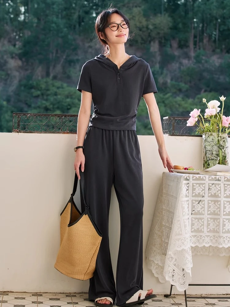 VIMLY Grey Two Piece Pants Set Woman 2025 Summer Casual Hooded Knitted Short Sleeve Wide Leg Pleated Pants Female Clothing A0051
VIMLY Grey Two Piece Pants Set Woman 2025 Summer Casual Hooded Knitted Short Sleeve Wide Leg Pleated Pants Female Clothing A0051