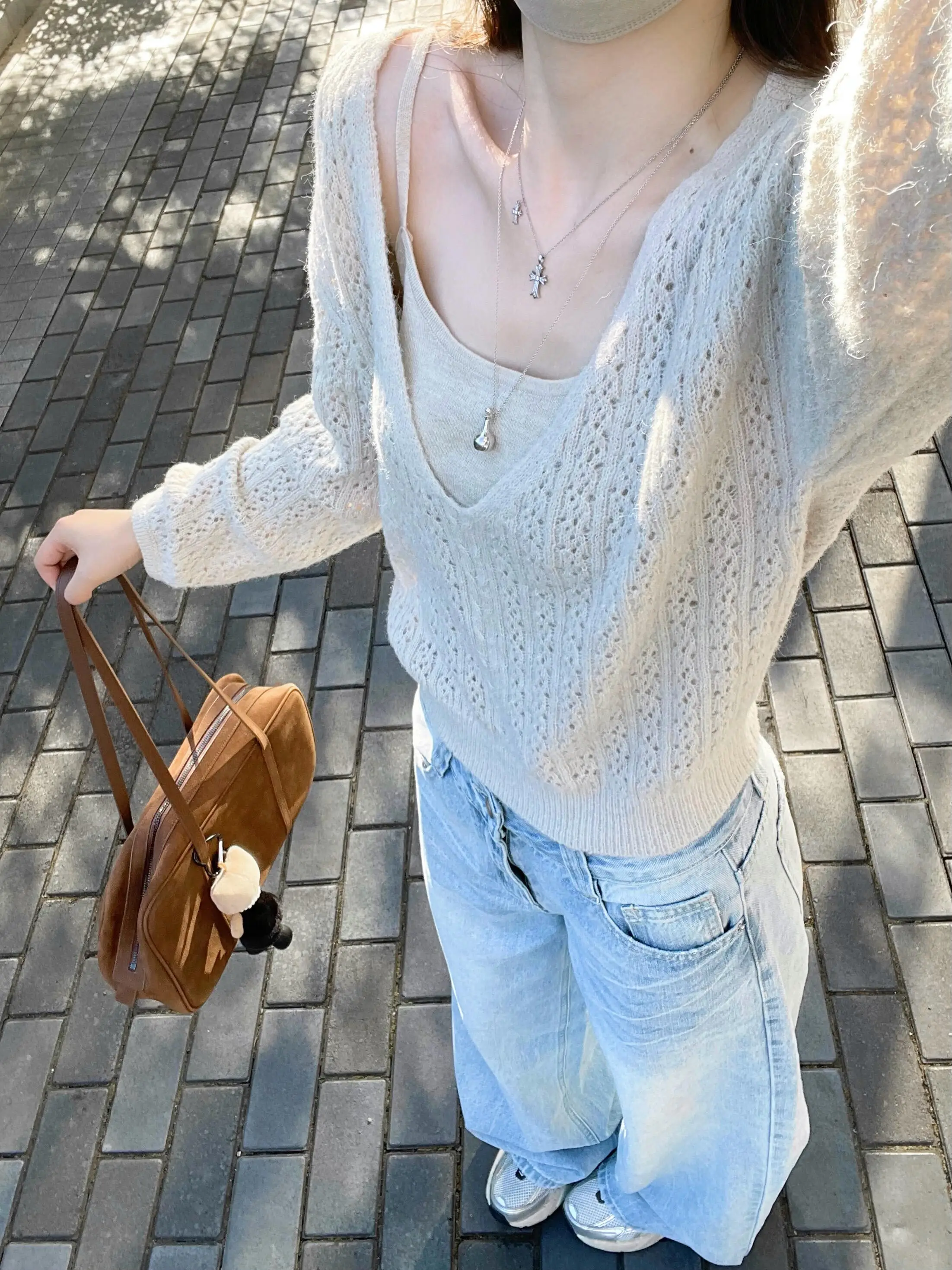 Korean Style Early Spring V-Neck Knitted Top Women's 2026 New Hollow out Knitted Cover up Strap Two Piece Set Soft Long Sleeve
Korean Style Early Spring V-Neck Knitted Top Women's 2026 New Hollow out Knitted Cover up Strap Two Piece Set Soft Long Sleeve