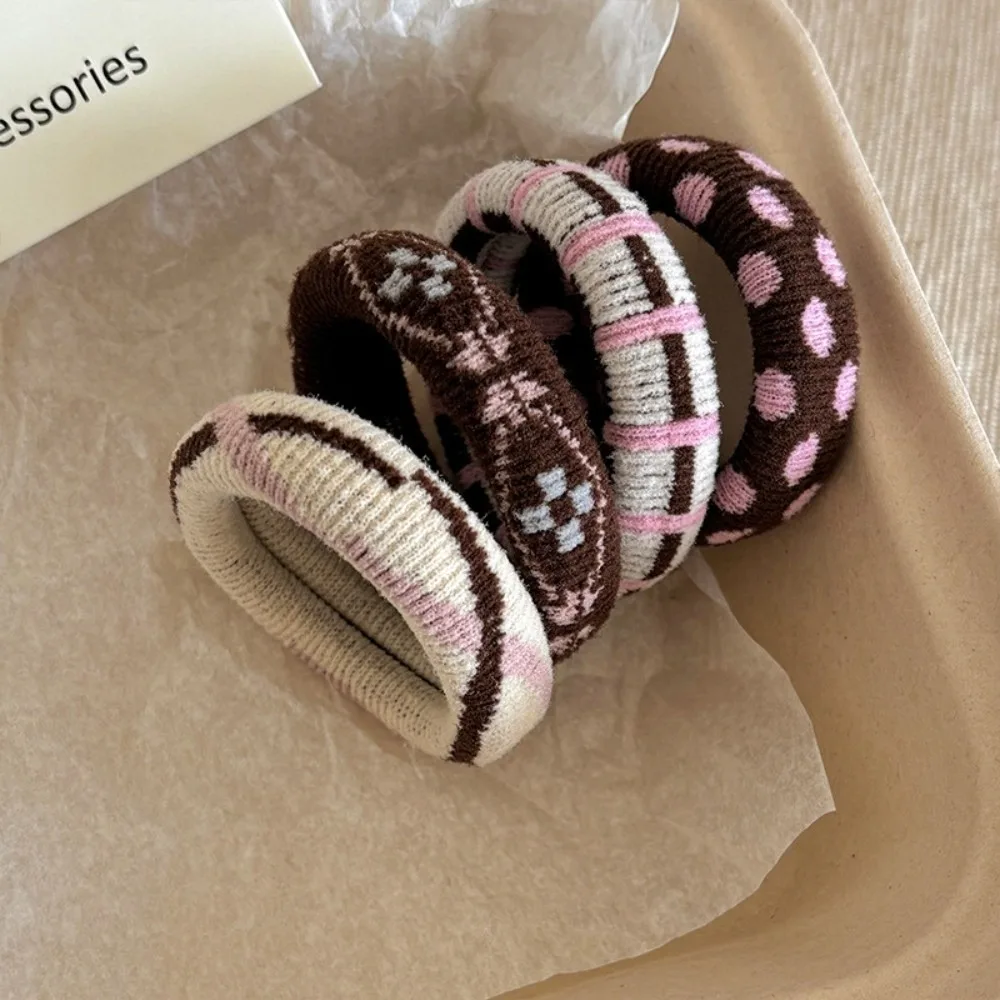 4Pcs/Set New Elastic Hair Ties Simple Durable Hair Rope Thick Rubber Bands Scrunchie
4Pcs/Set New Elastic Hair Ties Simple Durable Hair Rope Thick Rubber Bands Scrunchie