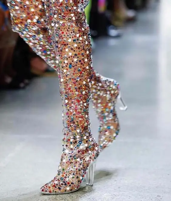Design PVC Trasparent Block High Heel Boots Women Over the Knee Party Sequins Boots Colorful Blingbling Lady Crystal Shoes
Design PVC Trasparent Block High Heel Boots Women Over the Knee Party Sequins Boots Colorful Blingbling Lady Crystal Shoes