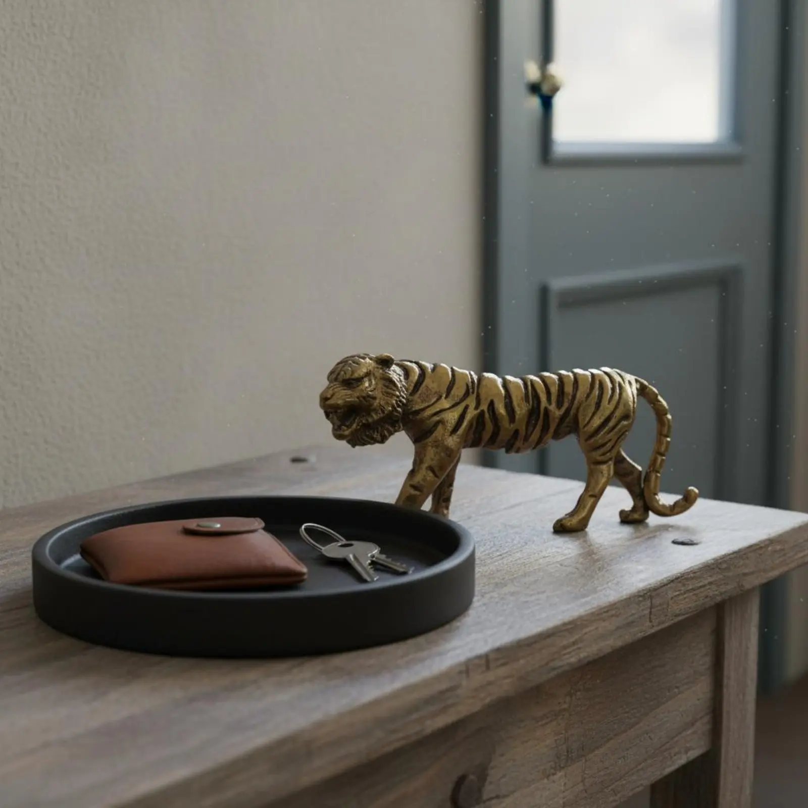 Chinese Astrological Tiger Figurine Detailed Craftsmanship Vintage Tiger Paperweight House Decoration Handmade for Collectors
Chinese Astrological Tiger Figurine Detailed Craftsmanship Vintage Tiger Paperweight House Decoration Handmade for Collectors