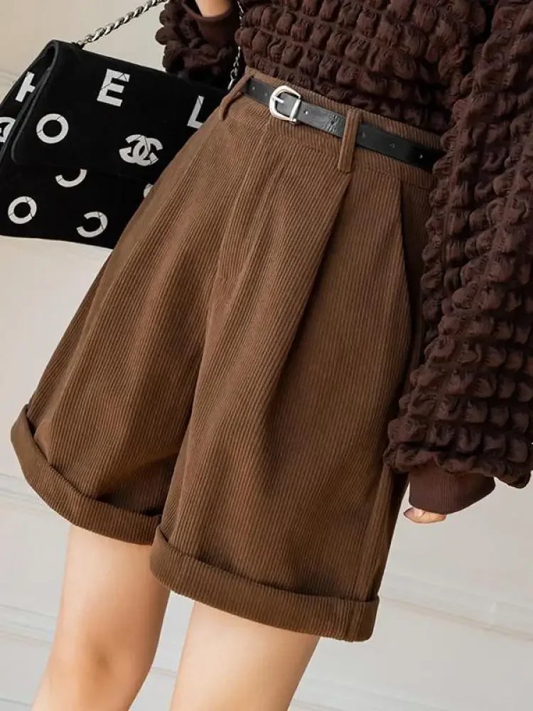 2024 New Black Corduroy Women's Shorts Autumn Winter Brown High Waist Straight Wide Leg Shorts Vintage Female Plus Size Casual
2024 New Black Corduroy Women's Shorts Autumn Winter Brown High Waist Straight Wide Leg Shorts Vintage Female Plus Size Casual