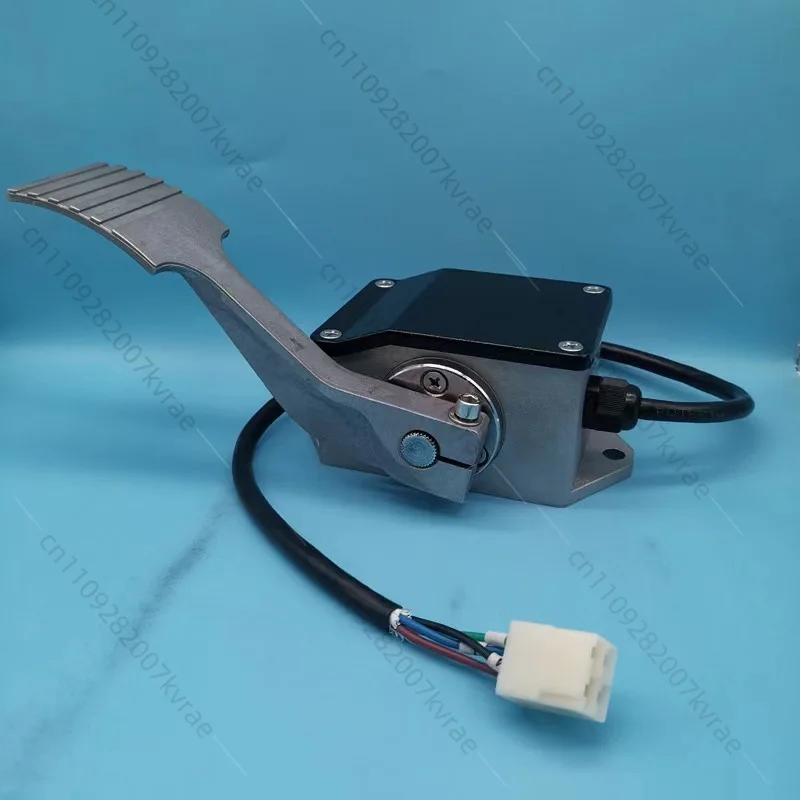 Pedal Hall Electronic Accelerator 12-80V Voltage Electric Forklift Parts 0-5V Output RJSQ-001
Pedal Hall Electronic Accelerator 12-80V Voltage Electric Forklift Parts 0-5V Output RJSQ-001