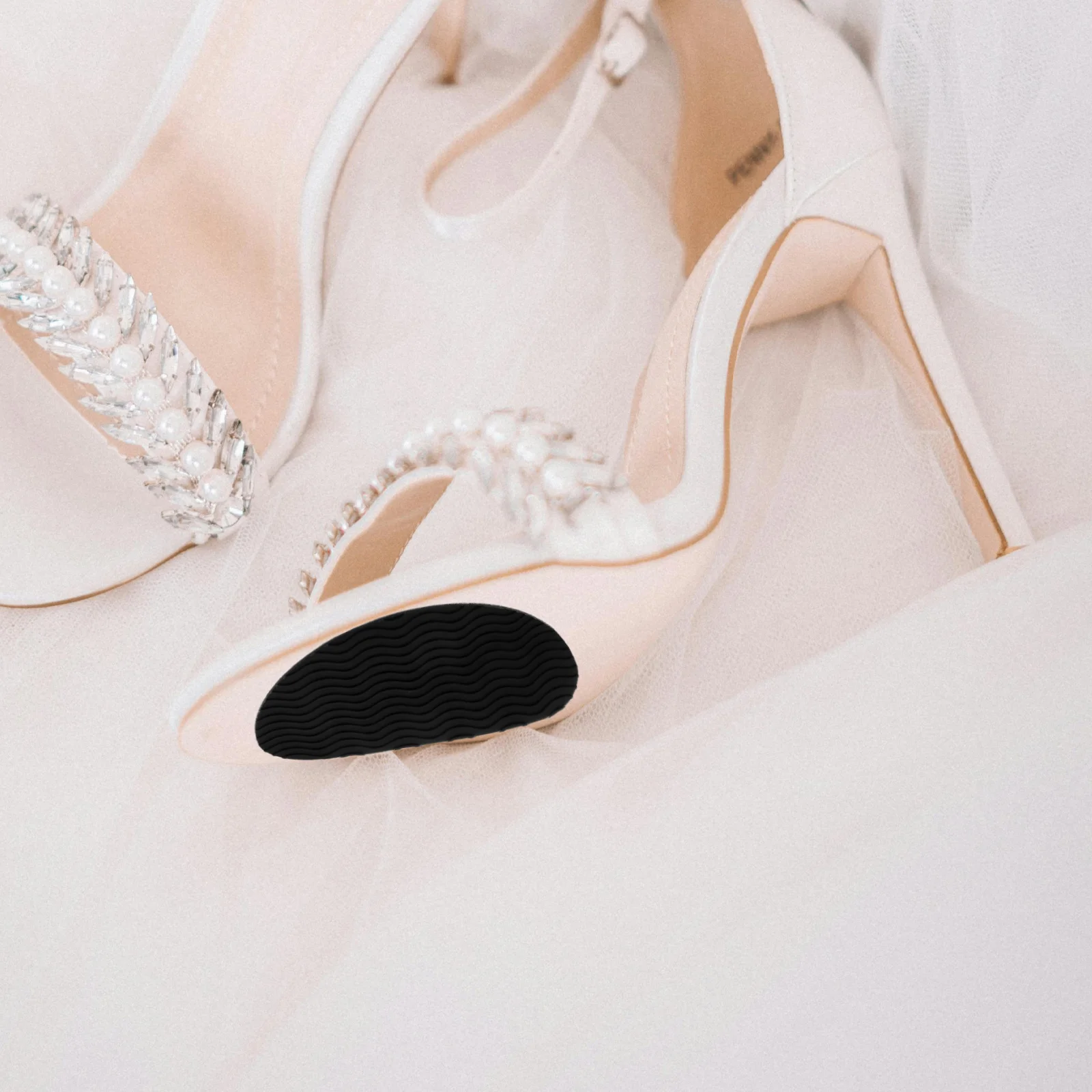 1 Pair Anti-Slip High Heels Self-Adhesive Protector Non-Slip Cushion Cuttable Forefoot Grip Pad High Heel Shoe Grips Heel Pads
1 Pair Anti-Slip High Heels Self-Adhesive Protector Non-Slip Cushion Cuttable Forefoot Grip Pad High Heel Shoe Grips Heel Pads