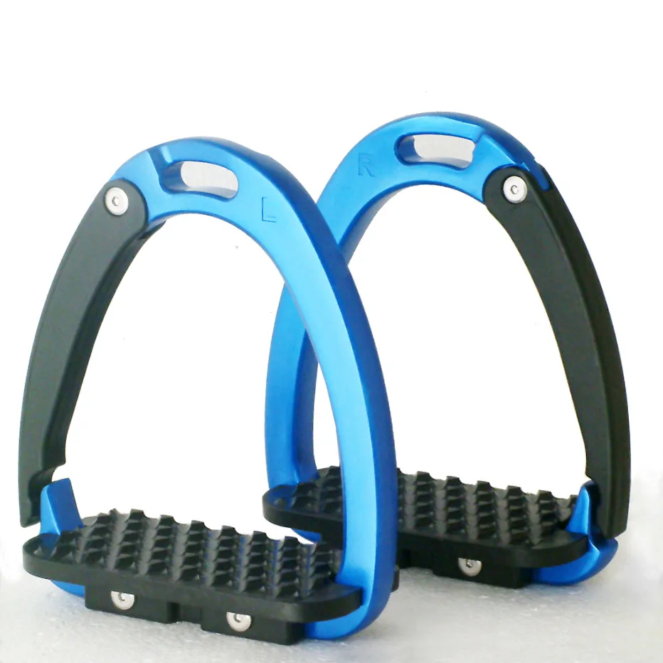 Professional Equestrian Gear for Adult Riders: Aluminum Alloy Safety Stirrups
Professional Equestrian Gear for Adult Riders: Aluminum Alloy Safety Stirrups