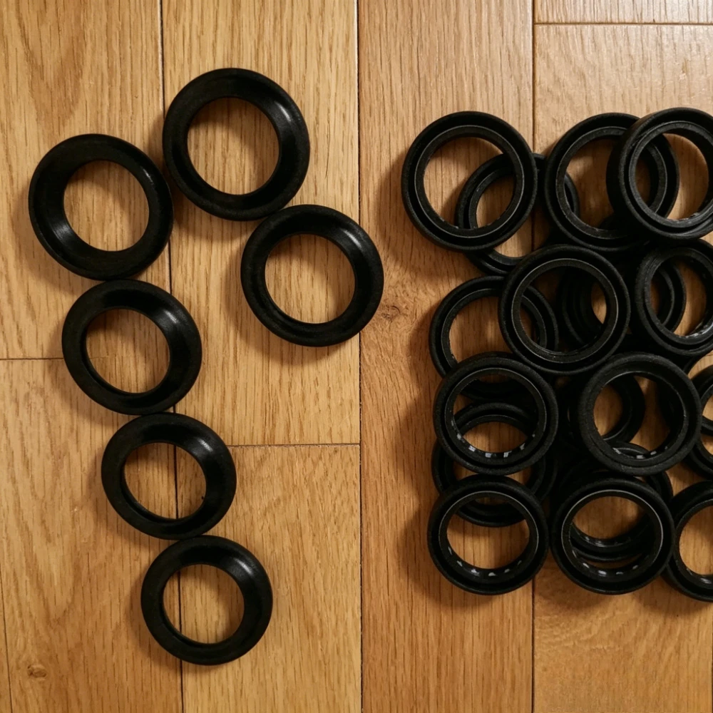 43*55 43x55x11 Front Fork Damper Oil Seal 43 55 Dust Cover For Triumph STREET TRIPLE 675 R ABS 675R 1050 SPEED TRIPLE R ABS 1050
43*55 43x55x11 Front Fork Damper Oil Seal 43 55 Dust Cover For Triumph STREET TRIPLE 675 R ABS 675R 1050 SPEED TRIPLE R ABS 1050