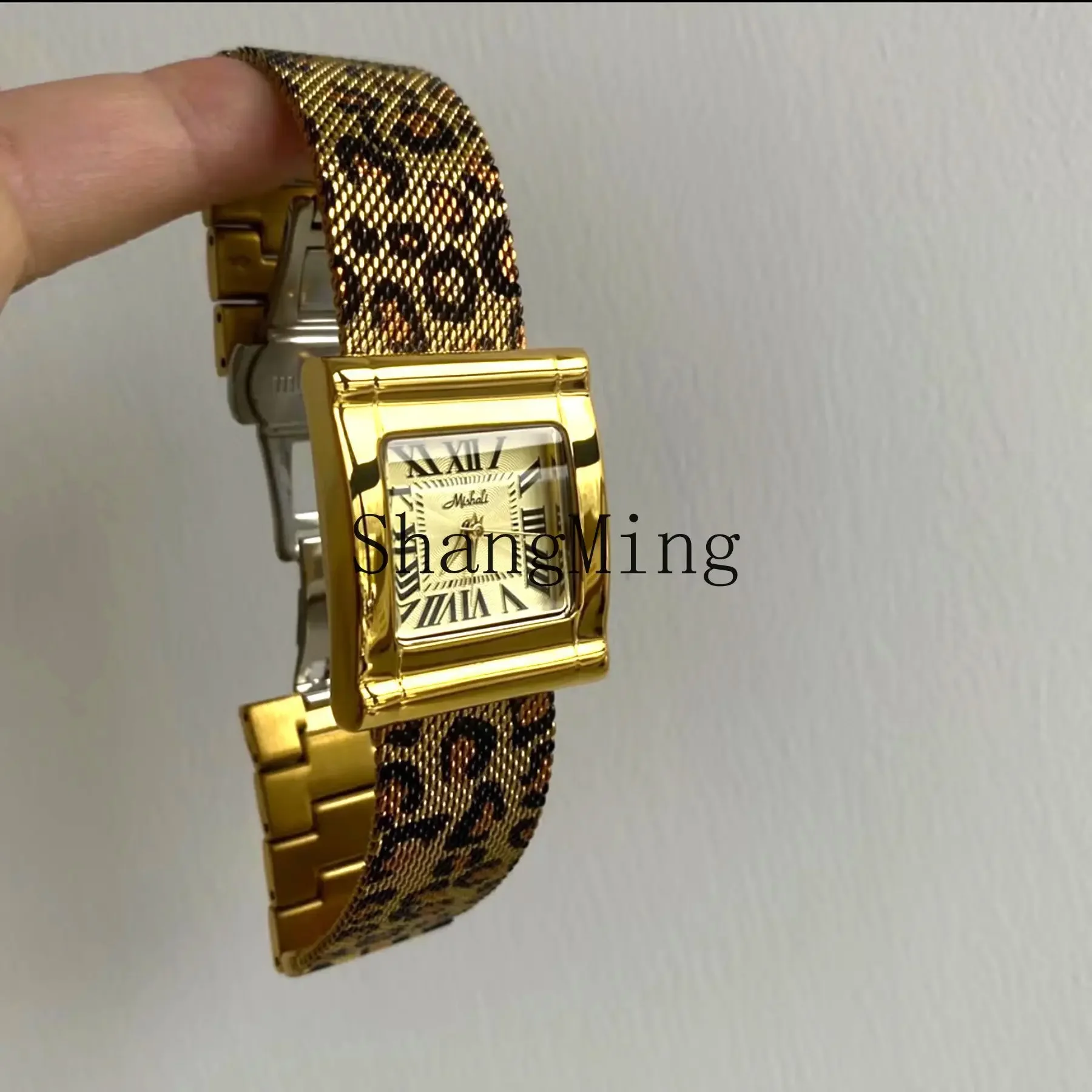 CLL fashion steel belt leopard print mesh belt square watch women's fashion personalized watch
CLL fashion steel belt leopard print mesh belt square watch women's fashion personalized watch