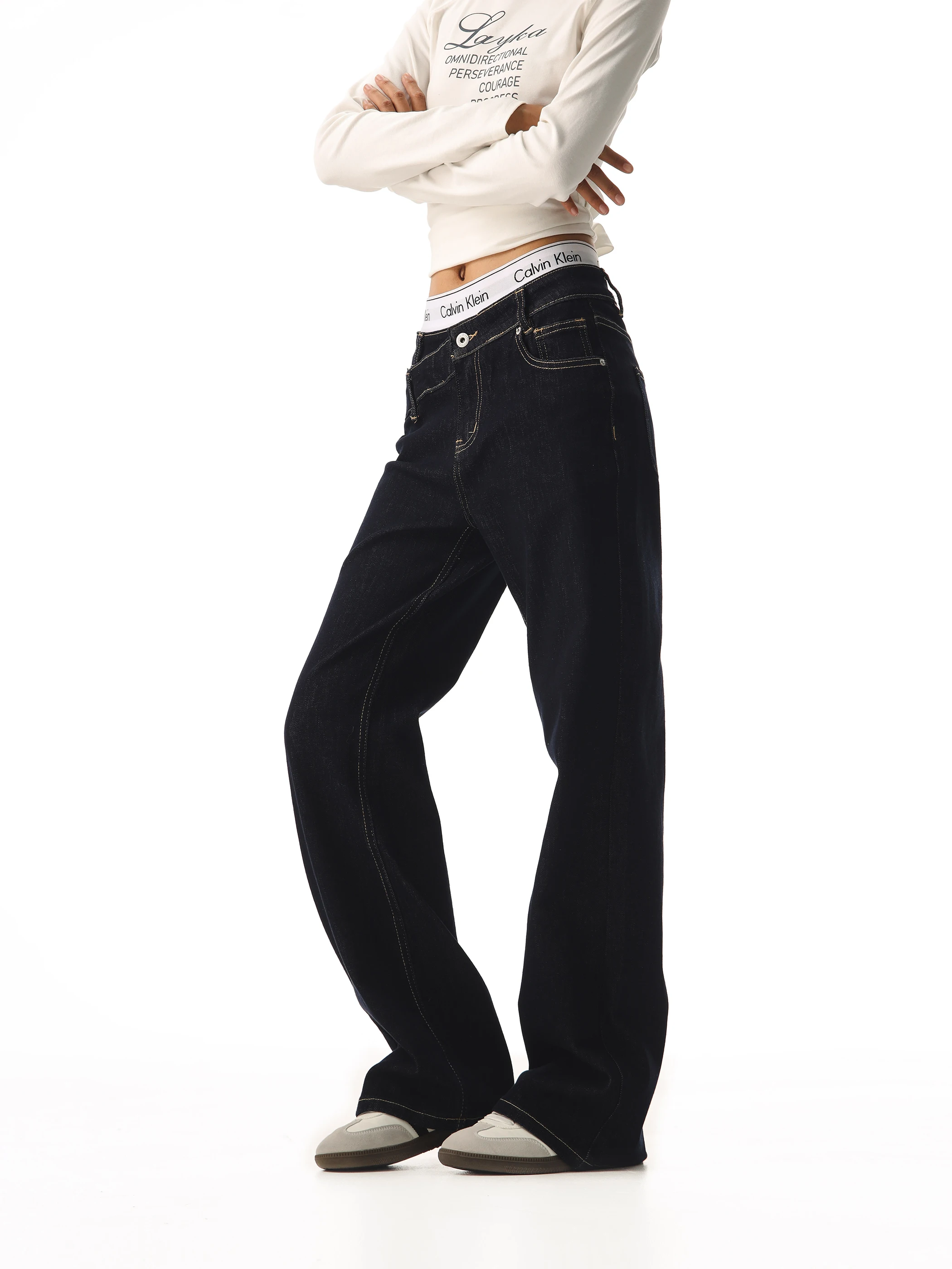 Женские джинсы с низкой талией, расклешенные, в американском ретро-стиле, повседневные, прямые, длинные брюки с эффектом похудения, модель Beer Captain
Женские джинсы с низкой талией, расклешенные, в американском ретро-стиле, повседневные, прямые, длинные брюки с эффектом похудения, модель Beer Captain