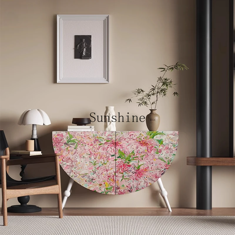 Modern Simple Home Balcony Storage/Decorative Side Cabinet at the End of the Corridor
Modern Simple Home Balcony Storage/Decorative Side Cabinet at the End of the Corridor
