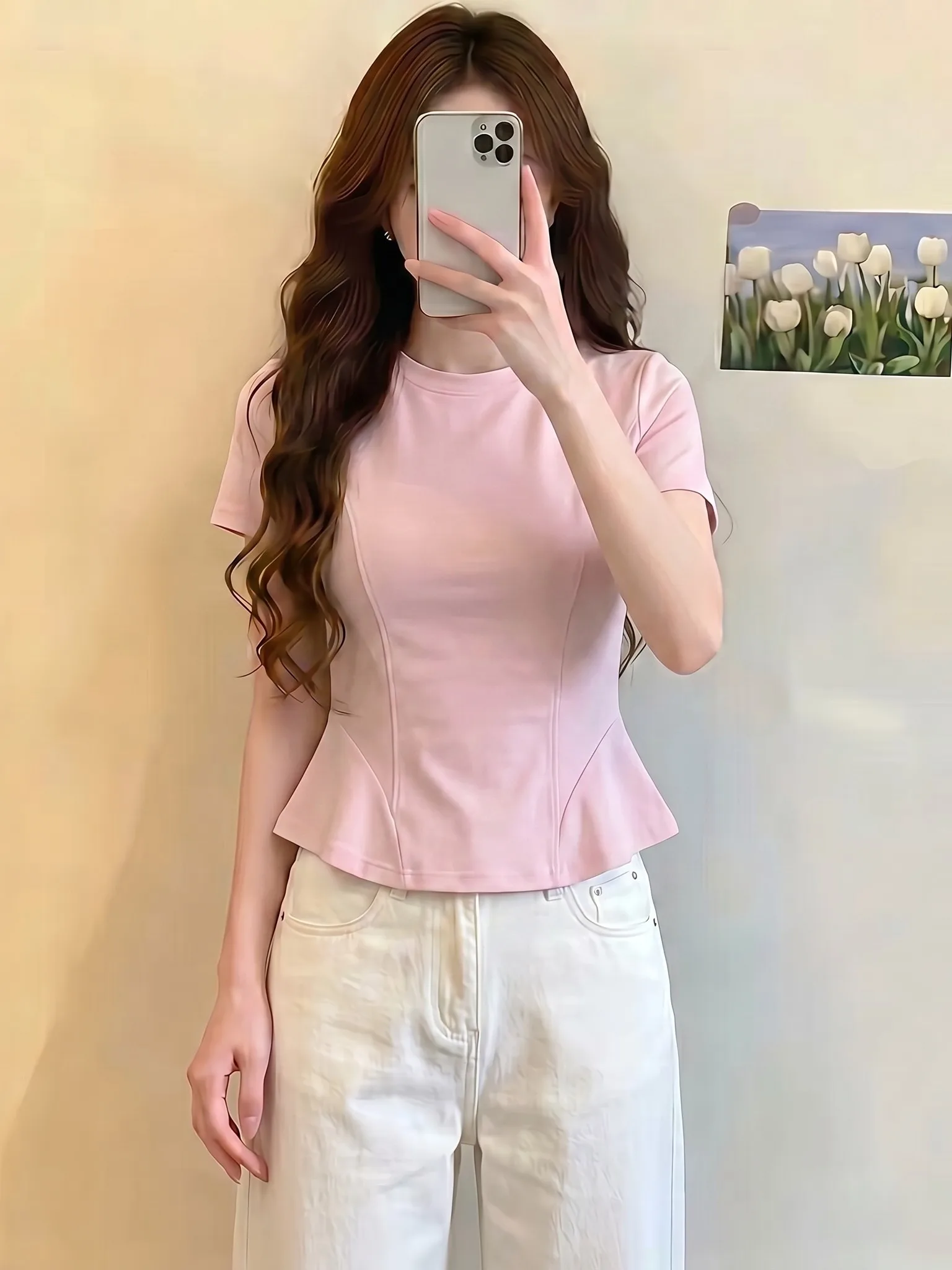 Unique Beautiful Early Summer Short Sleeve T-Shirt Women's Fashion Slimming Waist Design Breathable Korean Style Top
Unique Beautiful Early Summer Short Sleeve T-Shirt Women's Fashion Slimming Waist Design Breathable Korean Style Top