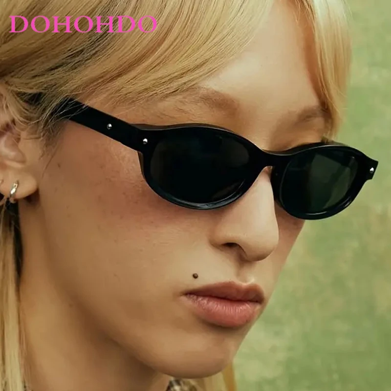 Vintage Small Frame Oval Sunglasses Men Women Trendy Luxury Brand Outdoor Travel Sun Glasses Unisex Oculos De Sol Gafas UV400
Vintage Small Frame Oval Sunglasses Men Women Trendy Luxury Brand Outdoor Travel Sun Glasses Unisex Oculos De Sol Gafas UV400
