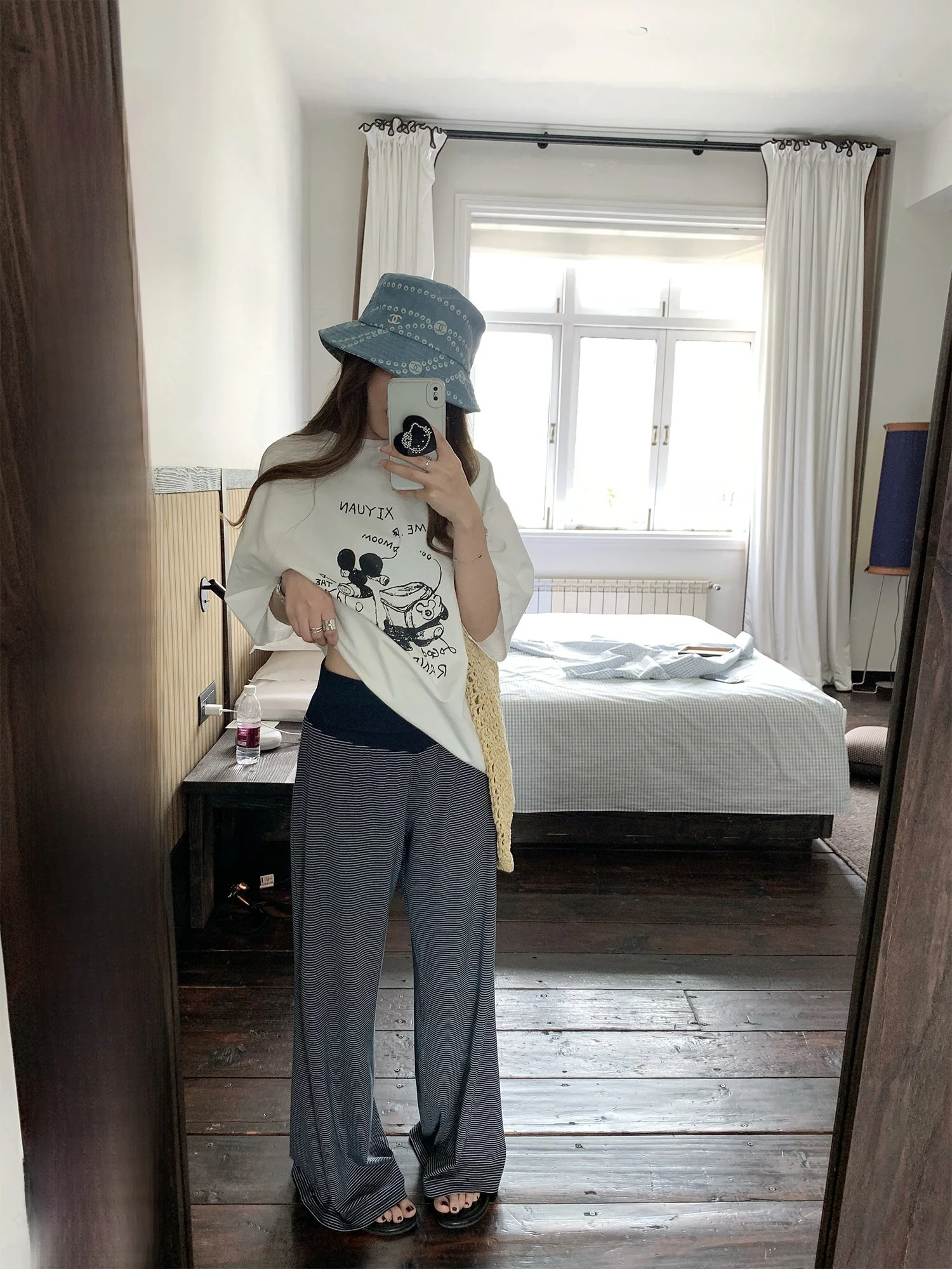 Женские летние повседневные брюки Hhi с высокой талией, широкими штанинами, тонкие, дышащие, струящиеся, в полоску, с манжетами, длинные, модные, универсальные
Женские летние повседневные брюки Hhi с высокой талией, широкими штанинами, тонкие, дышащие, струящиеся, в полоску, с манжетами, длинные, модные, универсальные