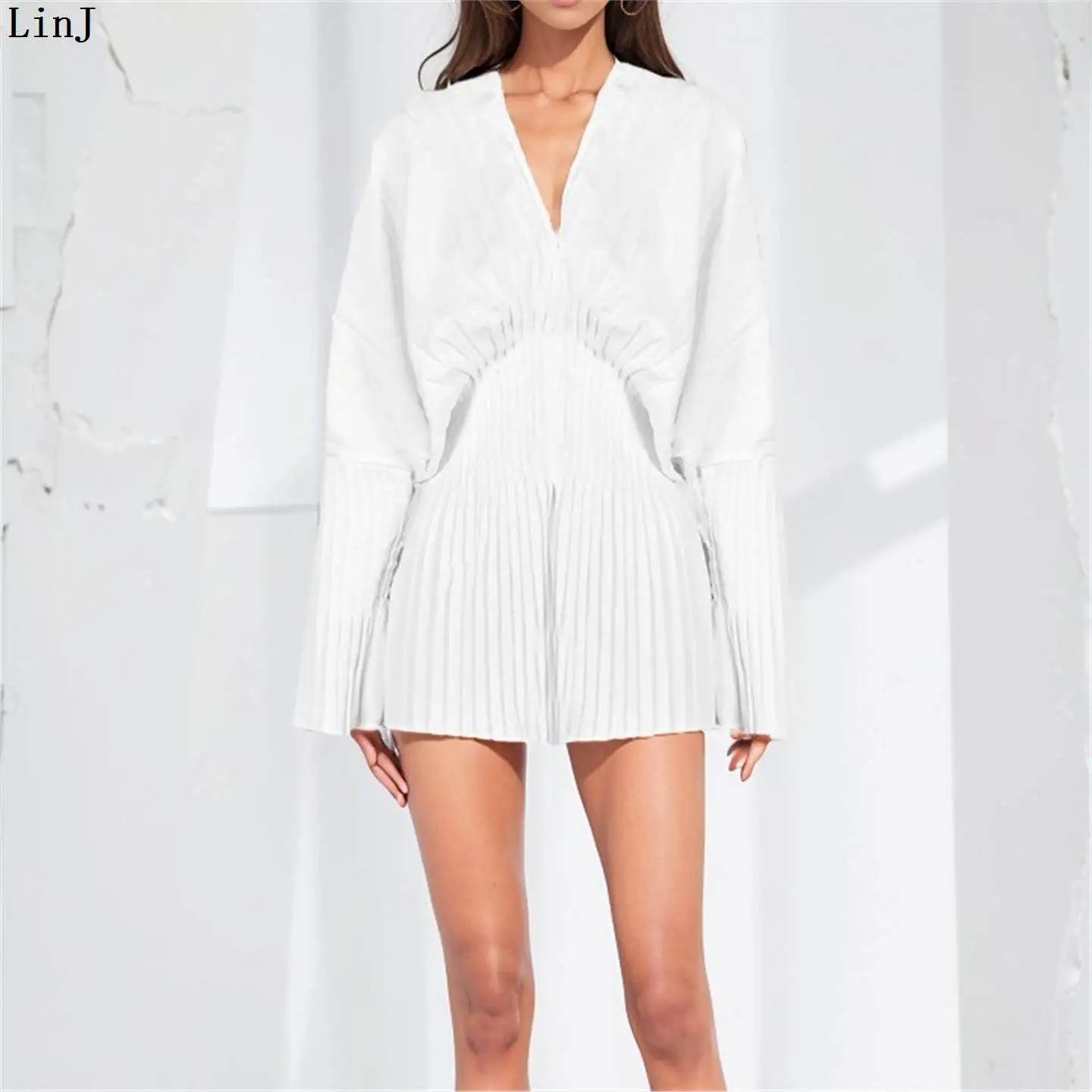 High Waist Slim Fit Shirt Bell Sleeve European Style Women's Shirt Linj 2026 Autumn New Style Gathered Waist Design
High Waist Slim Fit Shirt Bell Sleeve European Style Women's Shirt Linj 2026 Autumn New Style Gathered Waist Design