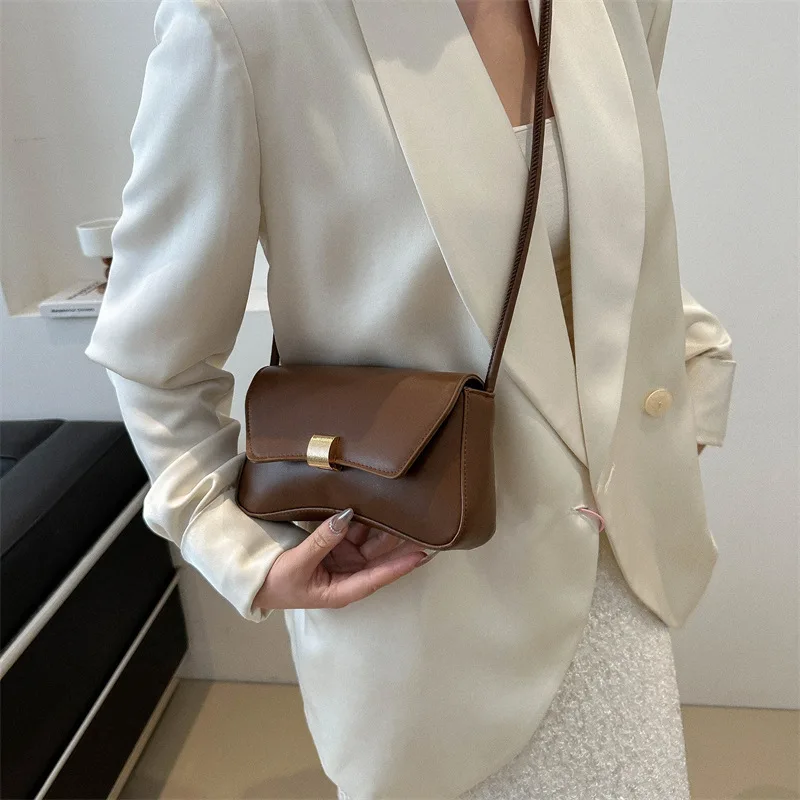 2025 New! Korean Style Luxury Bag | Cute Small Square Shoulder Bag | Trendy Lock Buckle Saddle Bag All-Match
2025 New! Korean Style Luxury Bag | Cute Small Square Shoulder Bag | Trendy Lock Buckle Saddle Bag All-Match