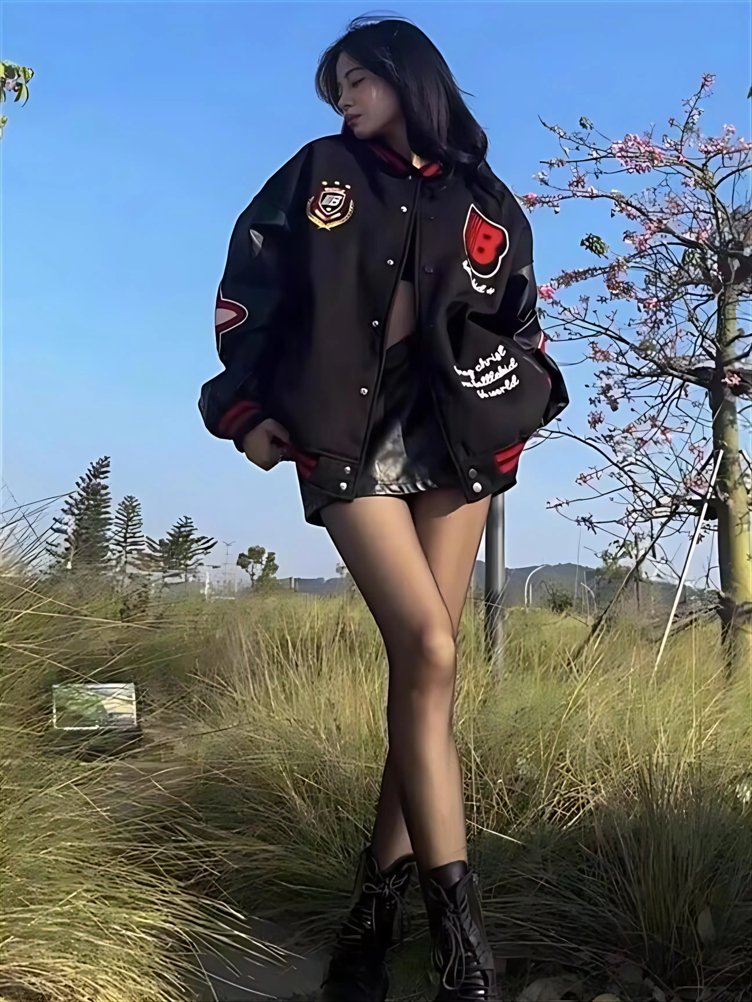 Женские бейсбольные куртки-бомберы: мягкие, весенние, с пайетками, для йоги, в клетку, для работы, комплект из двух предметов, облегающие, с отворотами, эластичные, блестящие, для активного отдыха
Женские бейсбольные куртки-бомберы: мягкие, весенние, с пайетками, для йоги, в клетку, для работы, комплект из двух предметов, облегающие, с отворотами, эластичные, блестящие, для активного отдыха