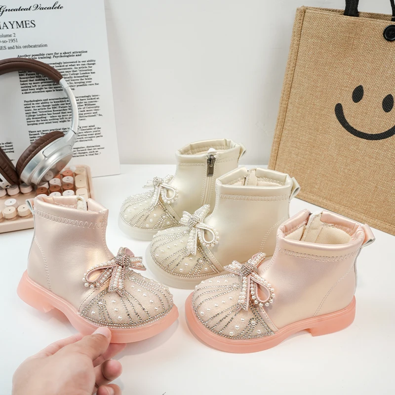 Girls Princess Ankle Boots Elegant Rhinestone Bowknot Children's Fashion Leather Boots Wedding Party Kids Catwalk Short Boots
Girls Princess Ankle Boots Elegant Rhinestone Bowknot Children's Fashion Leather Boots Wedding Party Kids Catwalk Short Boots