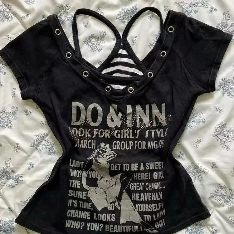 Punk Rock Black Letter Short Sleeve T-shirt + Striped Camisole American Vintage 2 Pcs Sets Women Y2k Suits Spice Girl T-shirt
Punk Rock Black Letter Short Sleeve T-shirt + Striped Camisole American Vintage 2 Pcs Sets Women Y2k Suits Spice Girl T-shirt