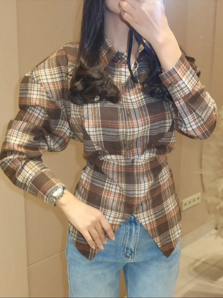 Swallow-tailed Plaid Single-breasted Shirt Lady Fashion Chic Vintage Coats Full Sleeve Lapel Women's Pockets Style Outdoor Tops
Swallow-tailed Plaid Single-breasted Shirt Lady Fashion Chic Vintage Coats Full Sleeve Lapel Women's Pockets Style Outdoor Tops