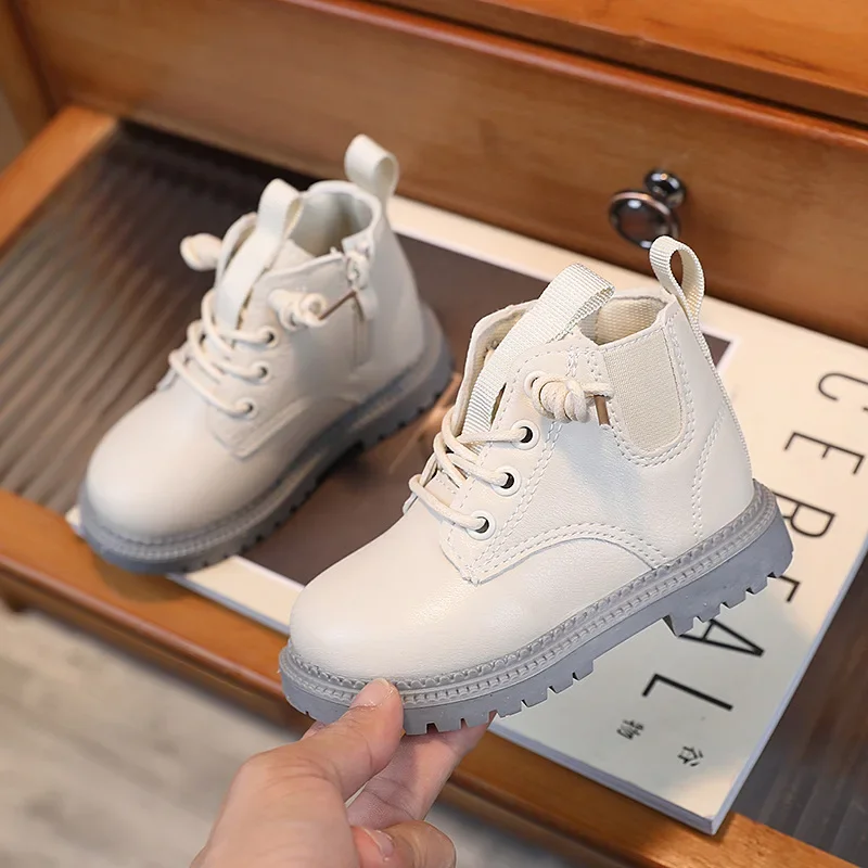 Kids England Style Boots Children Single Boots Boys Girls Leather Shoes Solid Color Baby Non-slip Wear-resistant Casual Footwear
Kids England Style Boots Children Single Boots Boys Girls Leather Shoes Solid Color Baby Non-slip Wear-resistant Casual Footwear