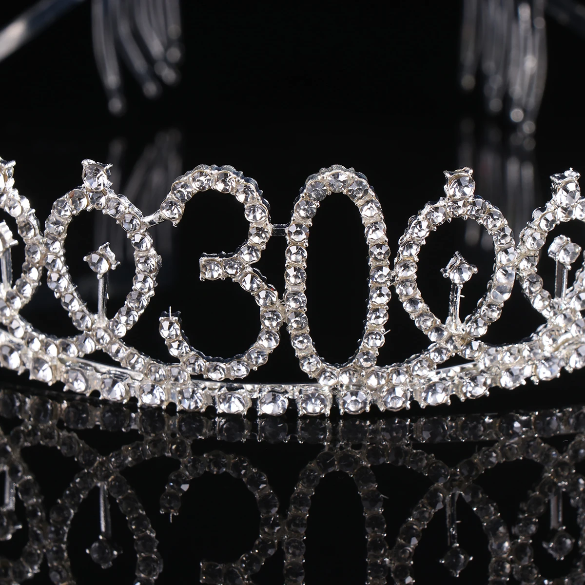 1pc Birthday Crown Alloy Decoration Silver Topper Number Number Crown Bride Party Engagement Gifts Hair Accessories
1pc Birthday Crown Alloy Decoration Silver Topper Number Number Crown Bride Party Engagement Gifts Hair Accessories