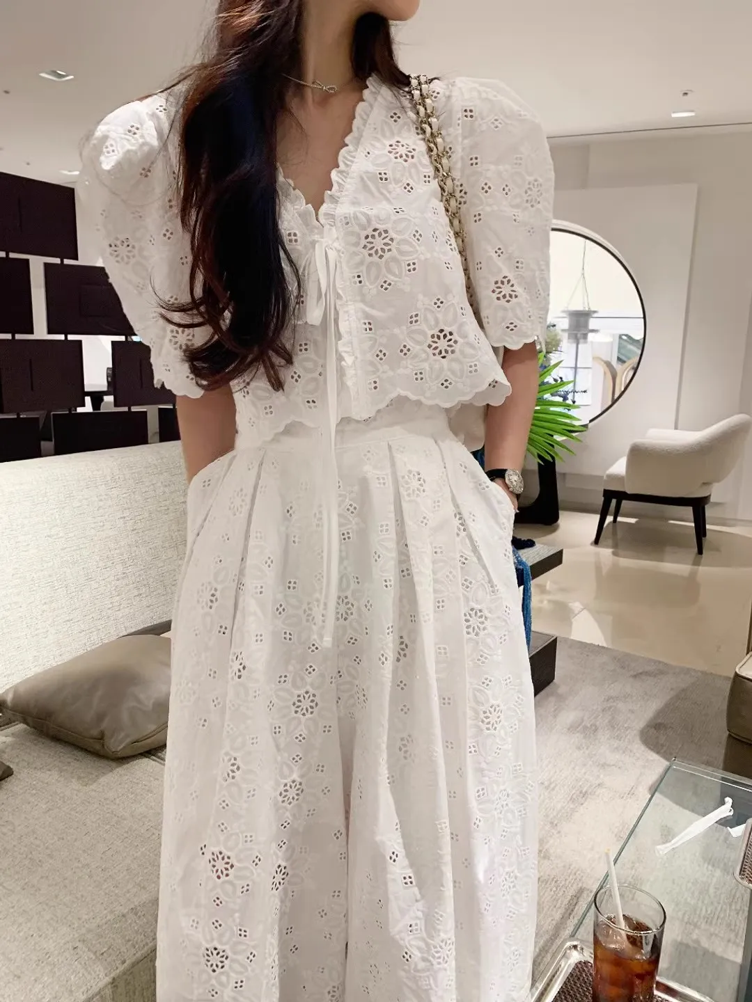 Chic Floral Embroidery Two Piece Sets Women Loose Style Korean Elegant V-neck Lace-up Skirt Sets Summer Vintage Clothes Lady
Chic Floral Embroidery Two Piece Sets Women Loose Style Korean Elegant V-neck Lace-up Skirt Sets Summer Vintage Clothes Lady