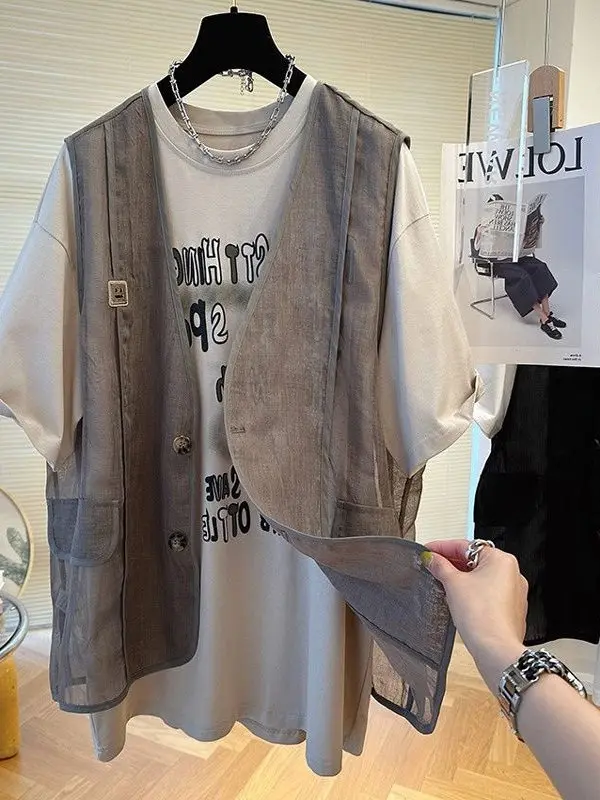 plus Size 300 Pounds Thin Style Women's Summer Casual Outerwear Mesh Vest Loose Fit Layering Tank Top round Neck Single Button
plus Size 300 Pounds Thin Style Women's Summer Casual Outerwear Mesh Vest Loose Fit Layering Tank Top round Neck Single Button