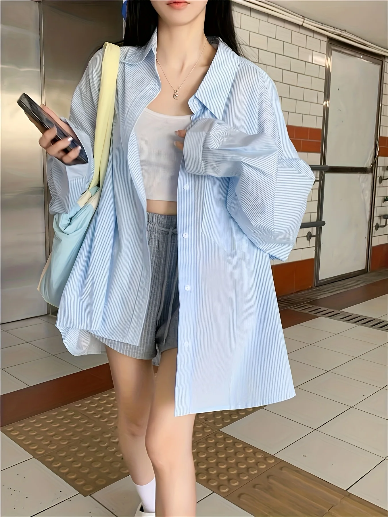 French-Style Plaid Women's Shirt with Drawstring Slim-Fit Waist Casual Short-Sleeve Collared Shirt for Women
French-Style Plaid Women's Shirt with Drawstring Slim-Fit Waist Casual Short-Sleeve Collared Shirt for Women
