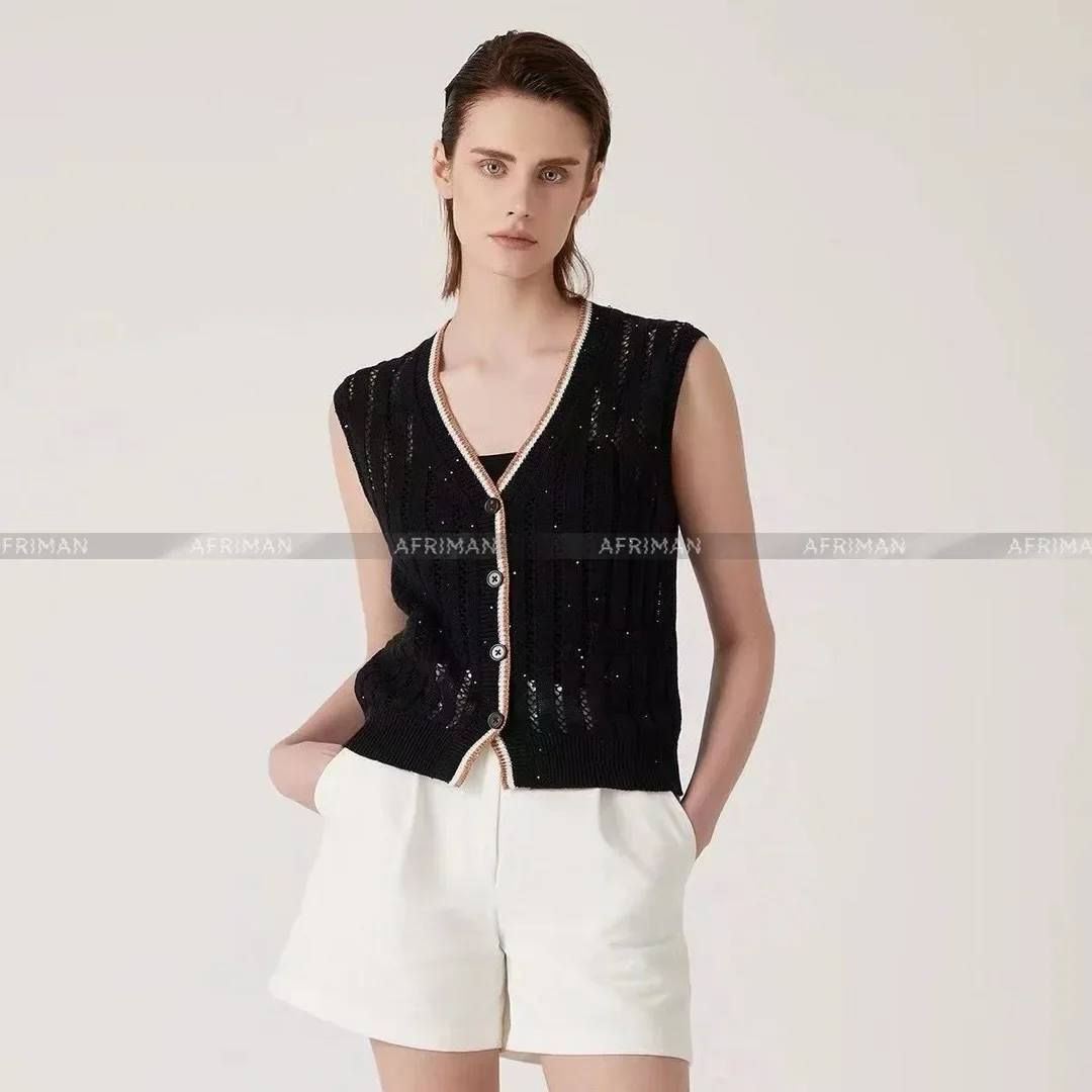 Women Manual Crochet Single Breasted Knit Vest Top
Women Manual Crochet Single Breasted Knit Vest Top