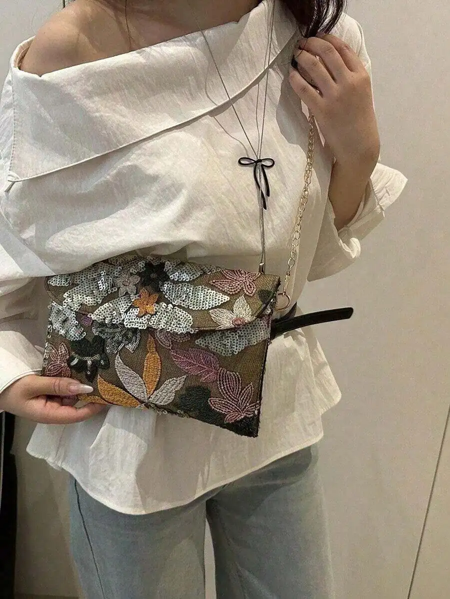 Sequin Embroidered Floral Envelope Clutch Bag For Women Party Evening Bag
Sequin Embroidered Floral Envelope Clutch Bag For Women Party Evening Bag